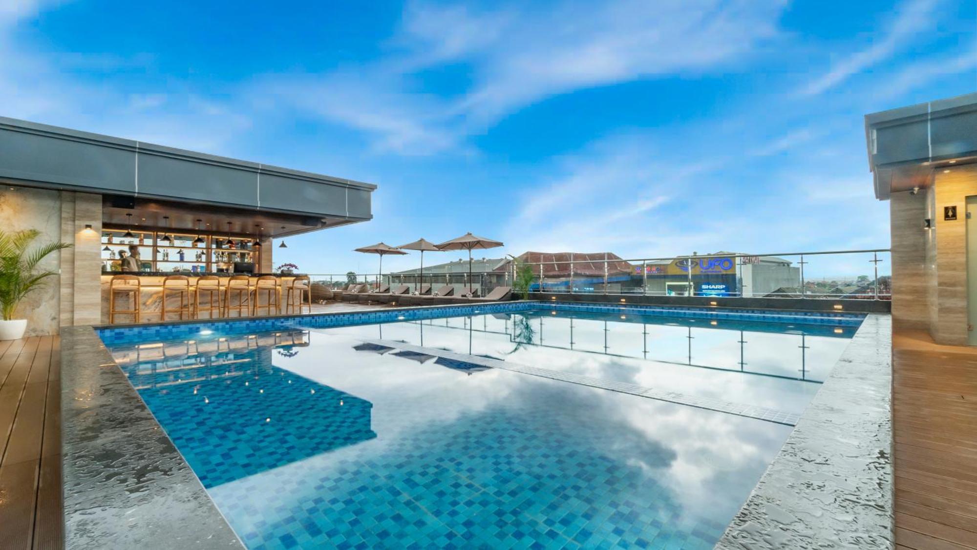 Hotel Of Aventus -