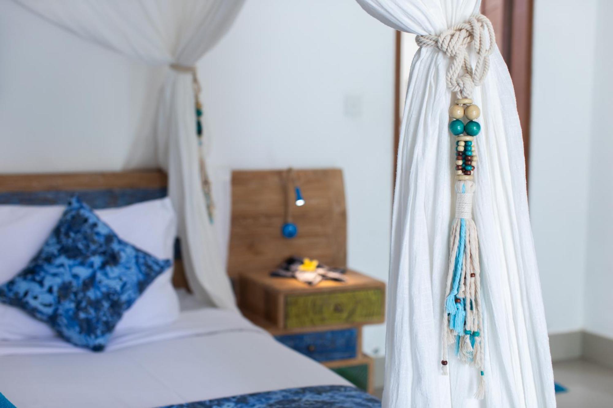 Masbro Art * Seminyak (Bali)