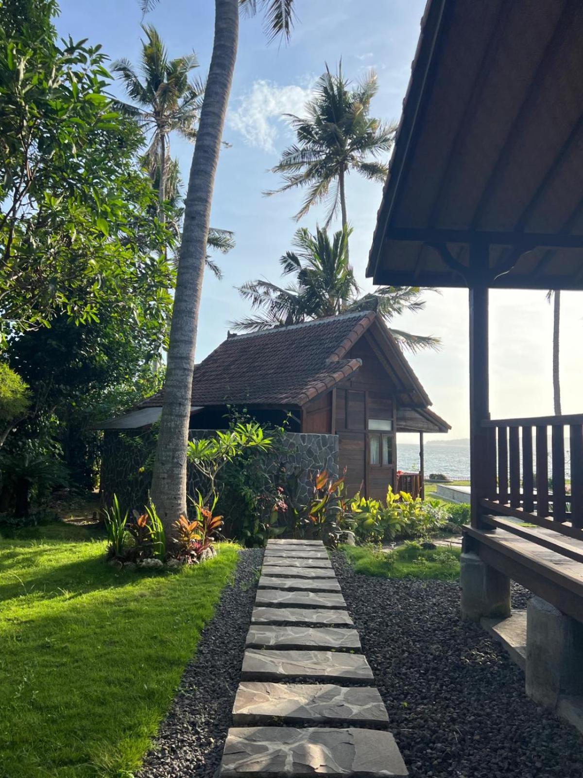 Wooden House Candidasa Manggis (Bali)