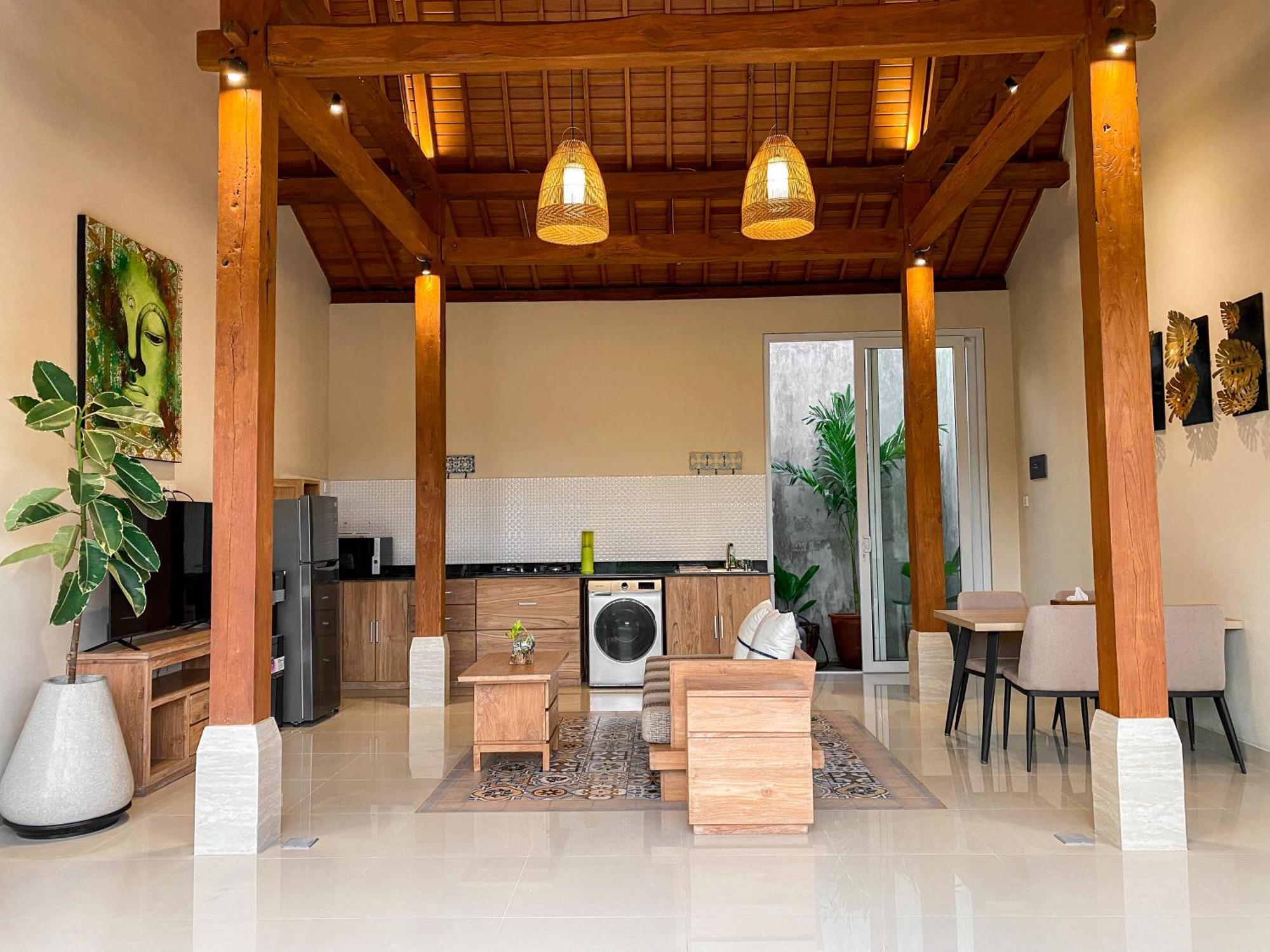 Svarna Hotel Seminyak (Bali)