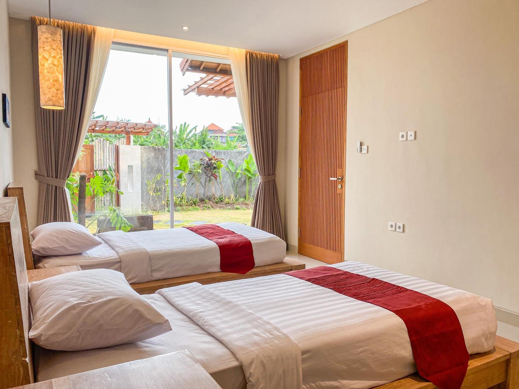 Svarna Seminyak (Bali)