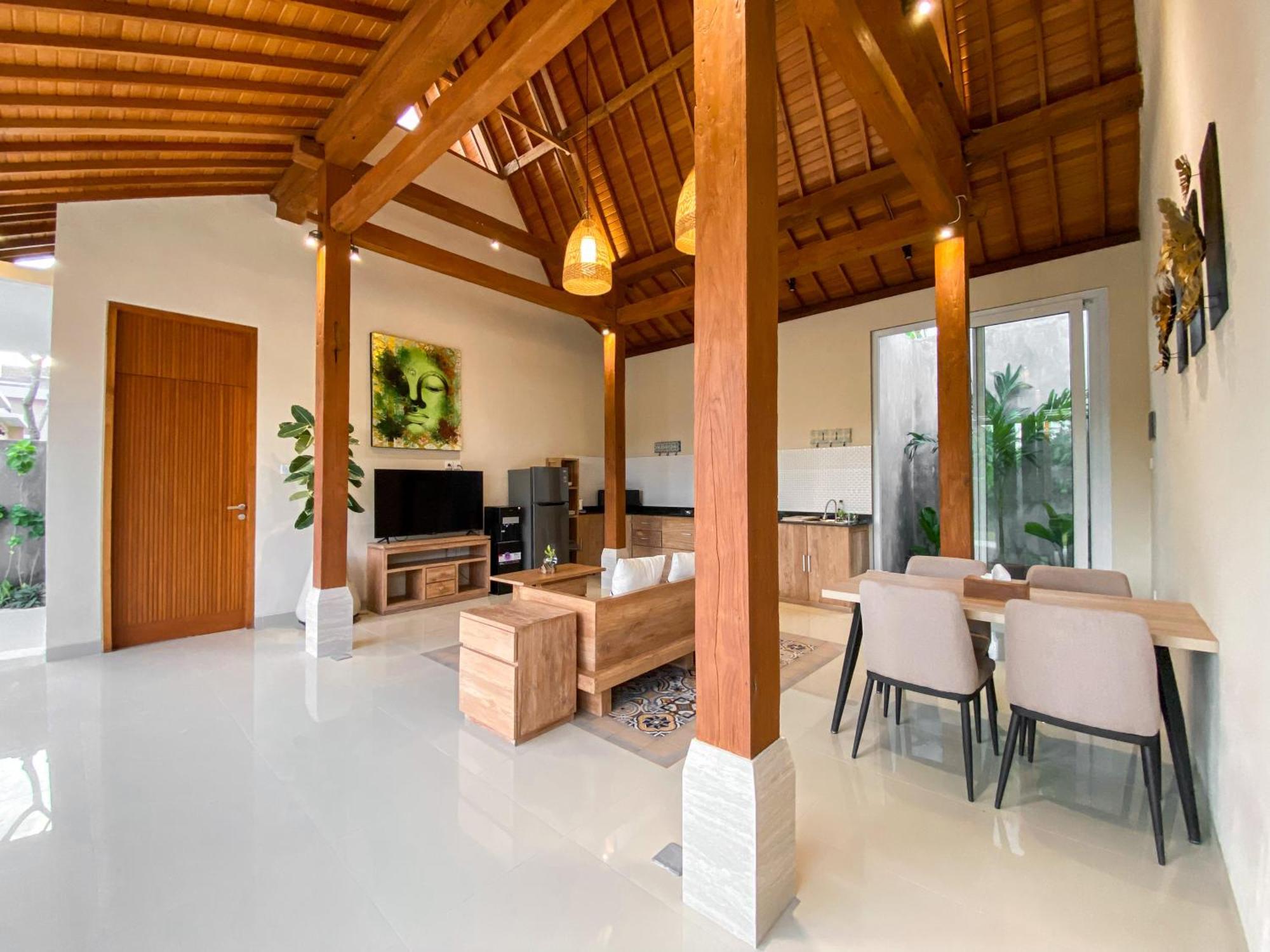 Svarna Hotel Seminyak (Bali)