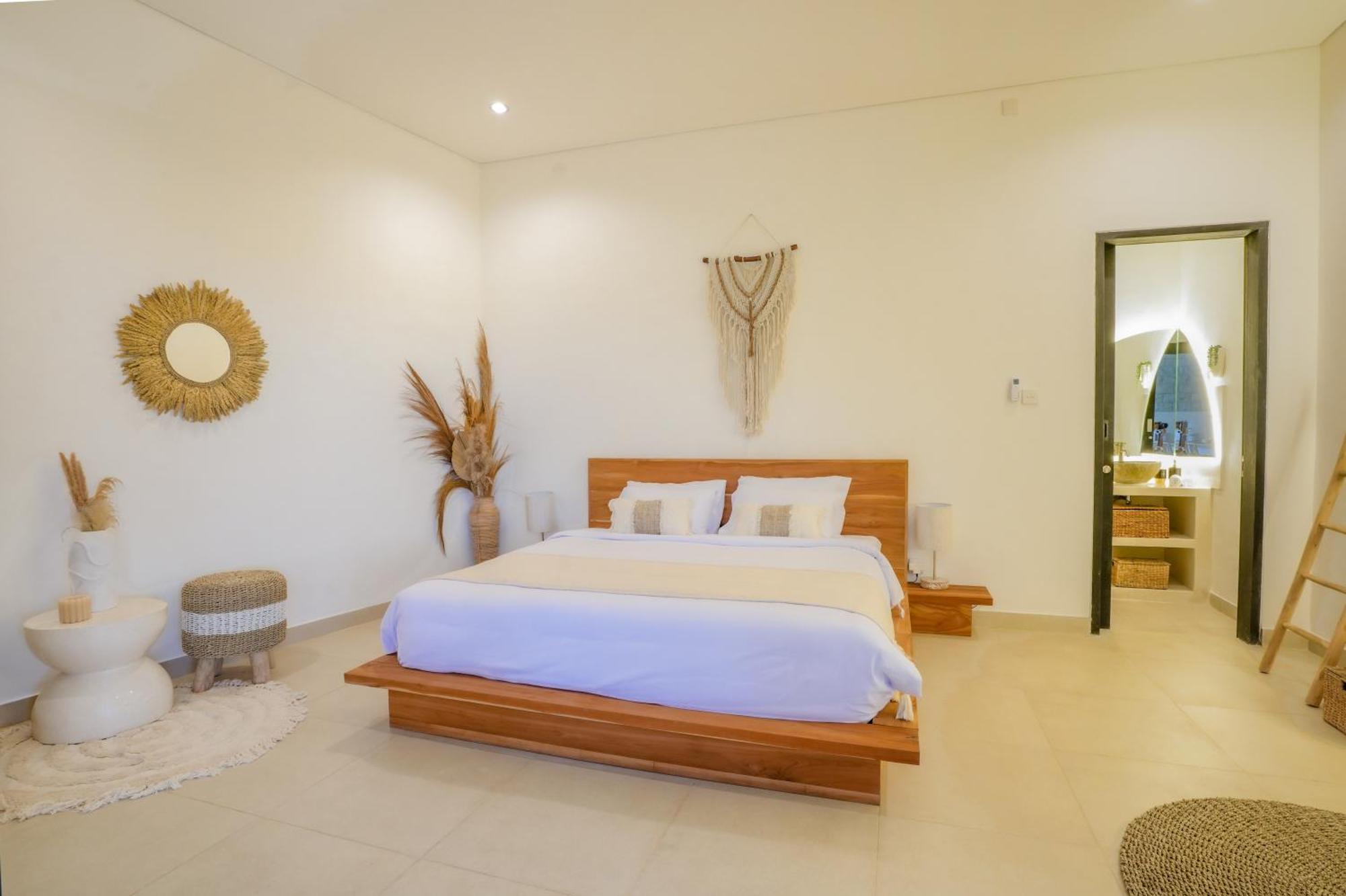 Villa Santorini Sunset New 4 Bedroom With Beautiful Rice Paddy View And A Large Pool