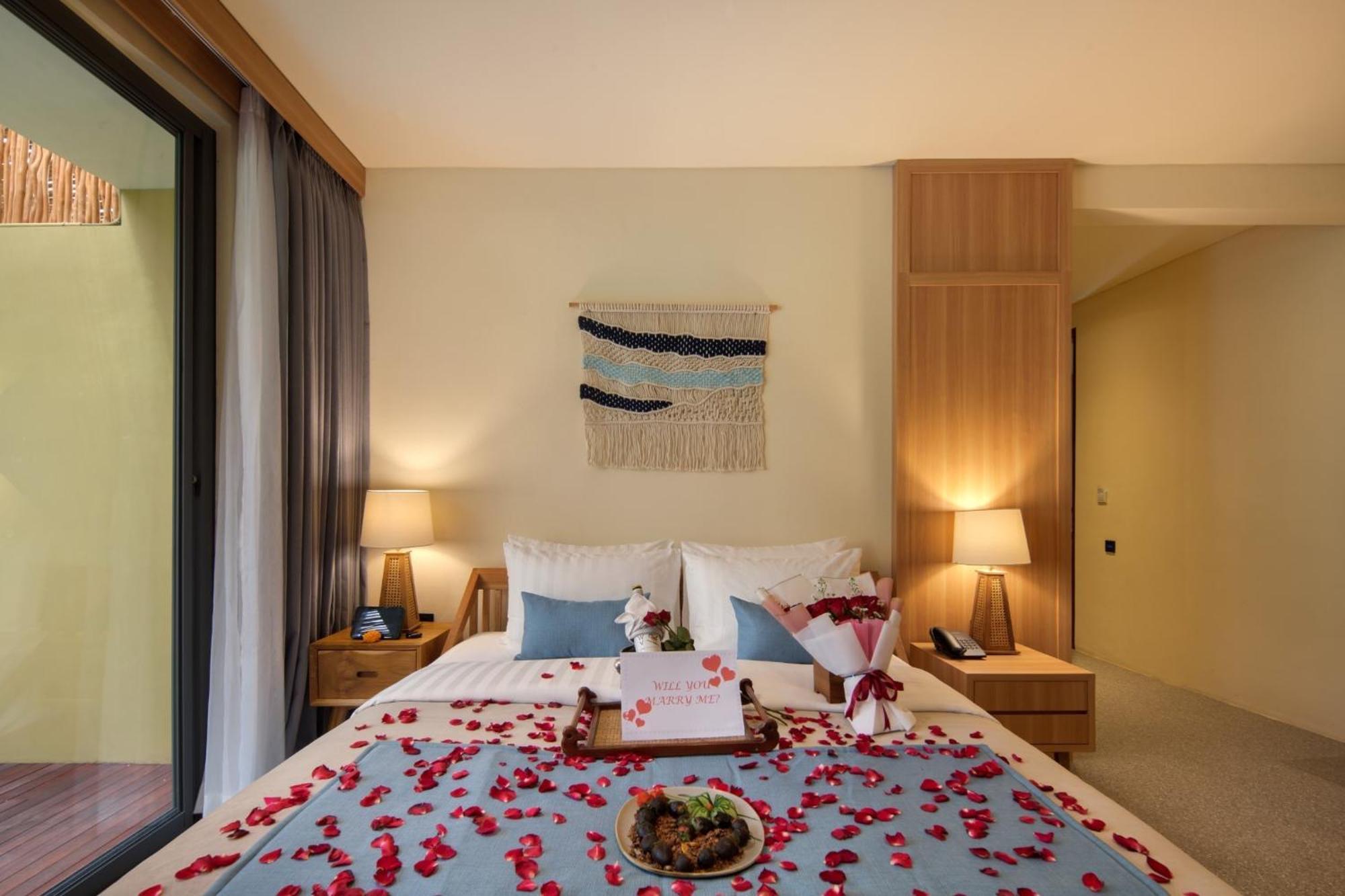 & By Ini Vie Hospitality 5* Canggu (Bali)
