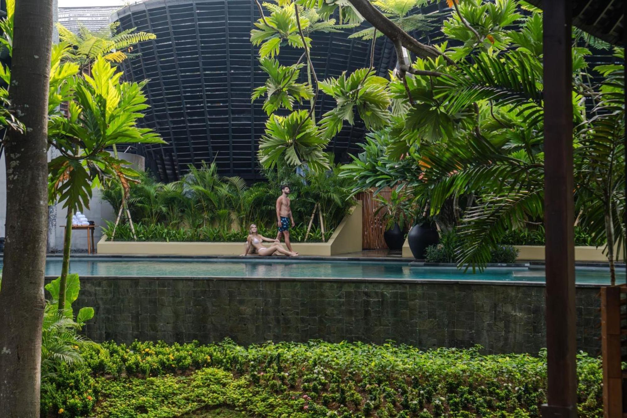 & By Ini Vie Hospitality Resort 5*