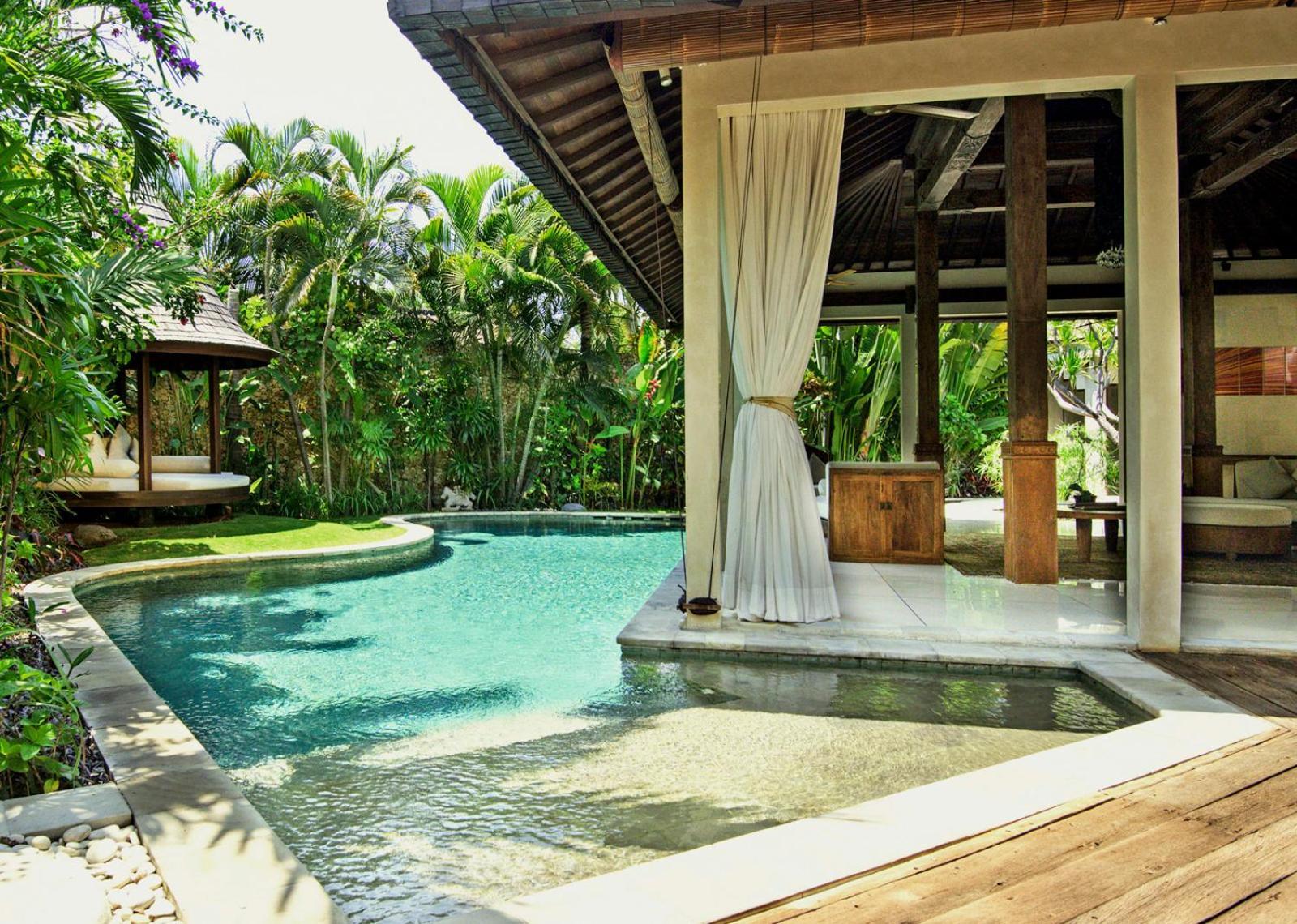 Kubu Villa