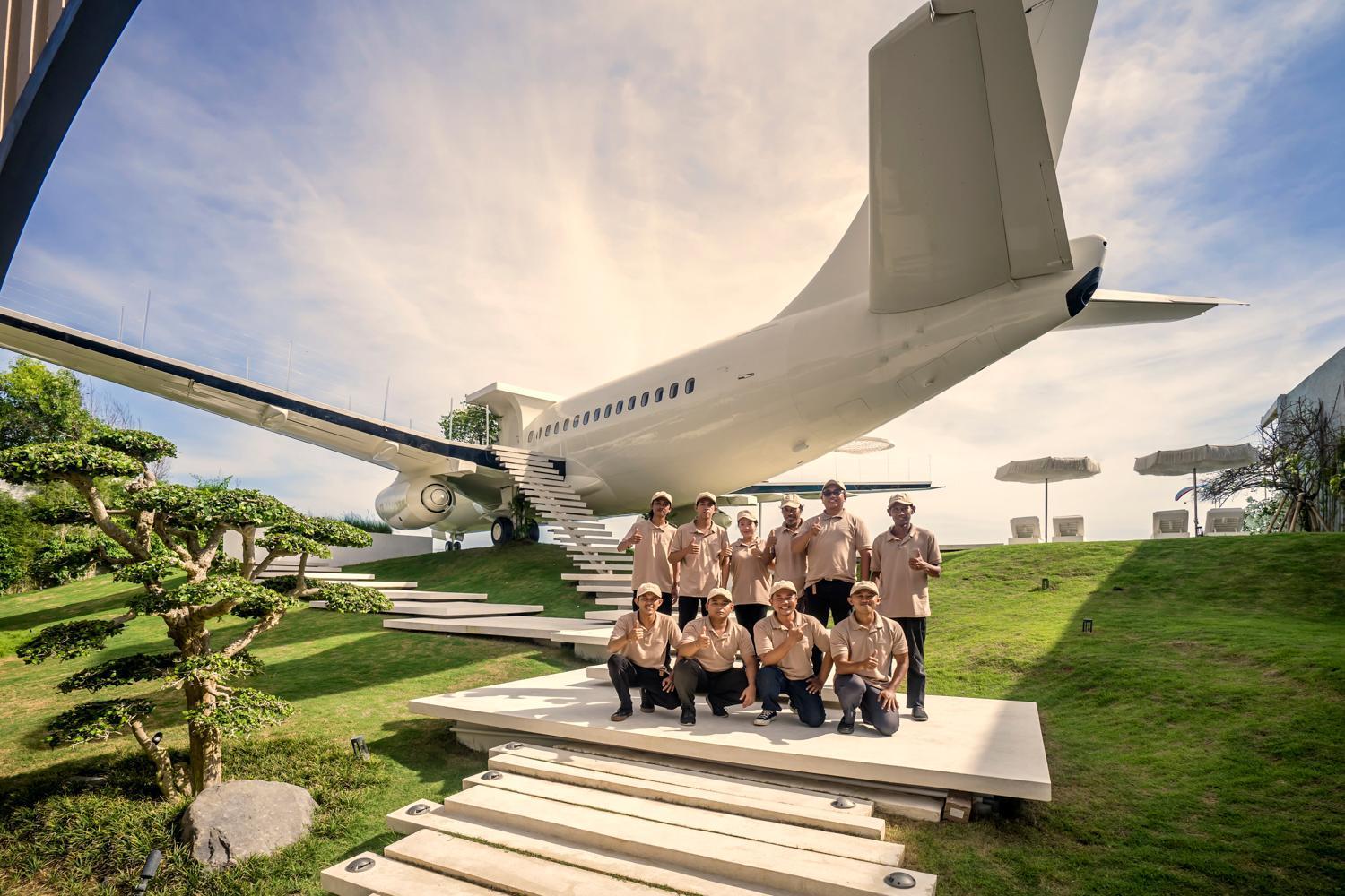 Private Jet Villa *
