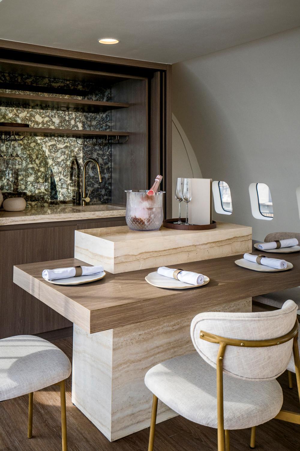Private Jet *