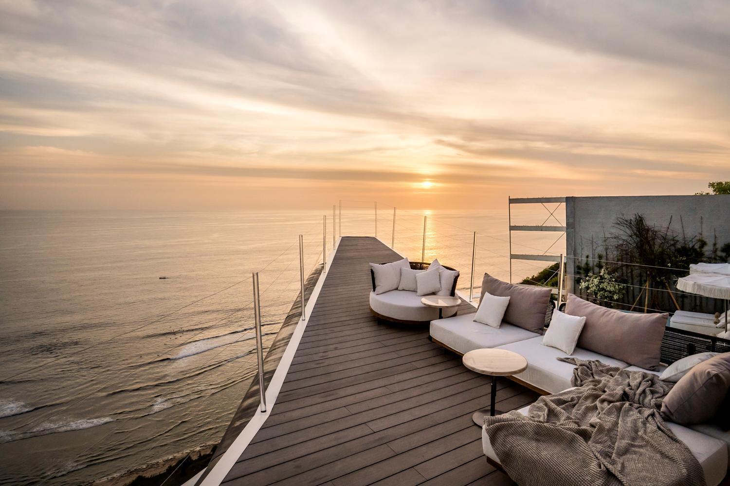 Private Jet Villa *