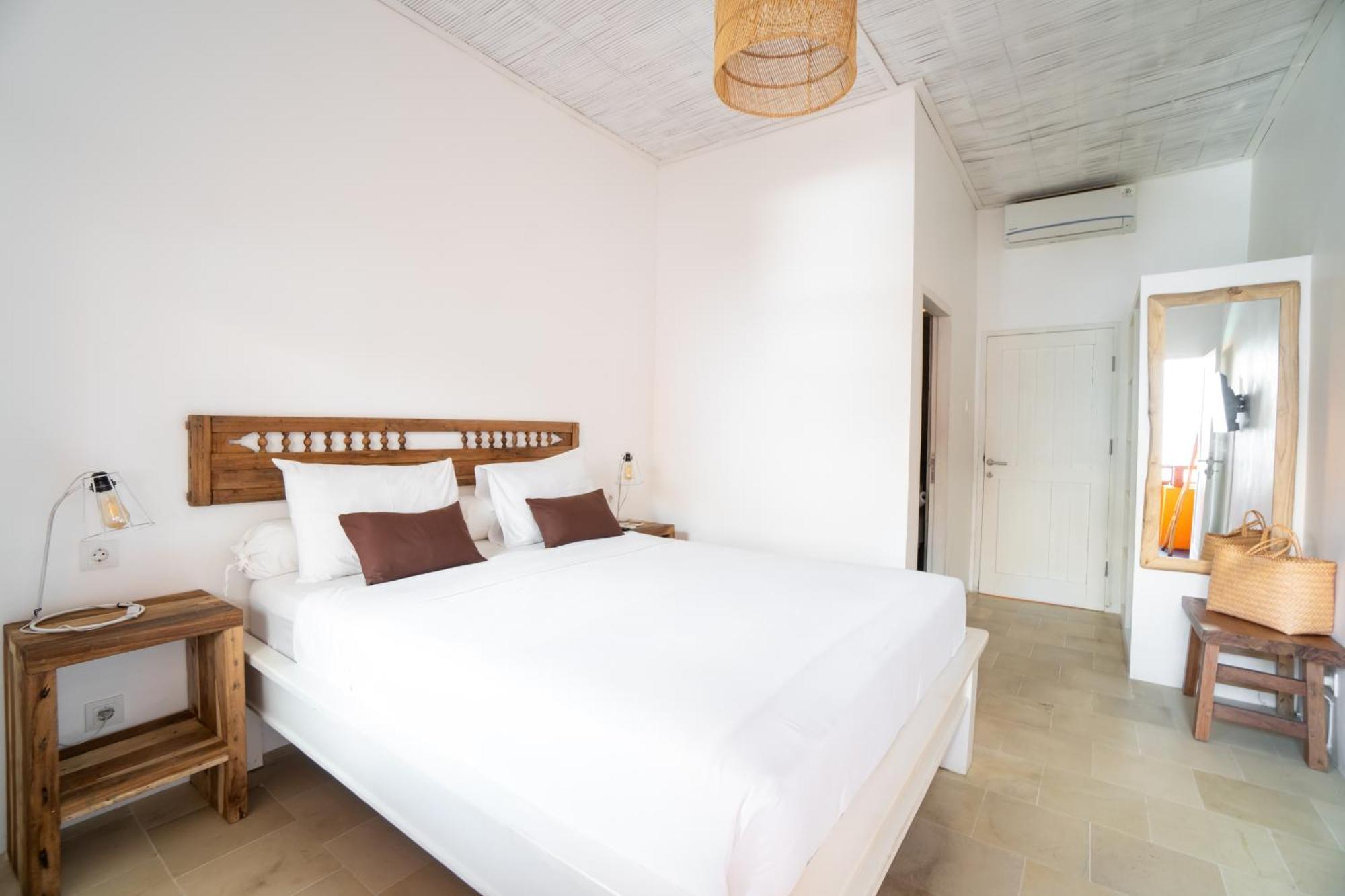 The Padang-padang Hotel Uluwatu (Bali)