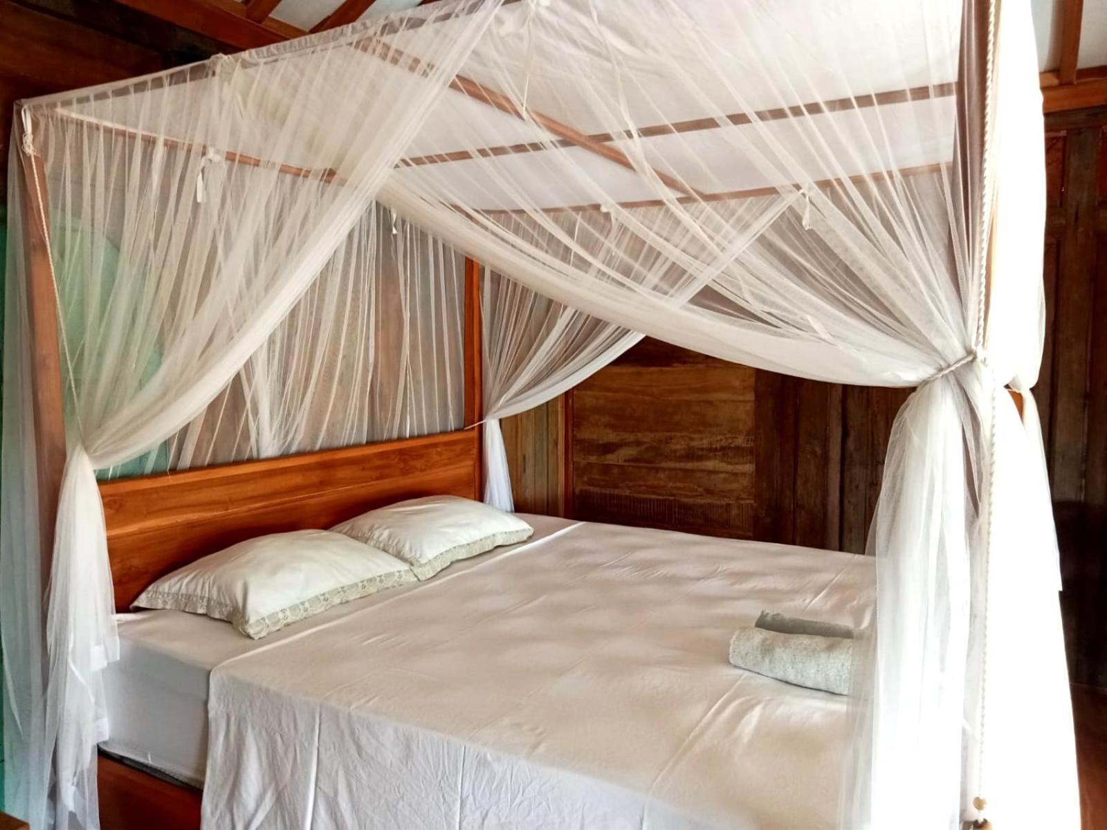 Rumah Wayans Lipah Bed & Breakfast