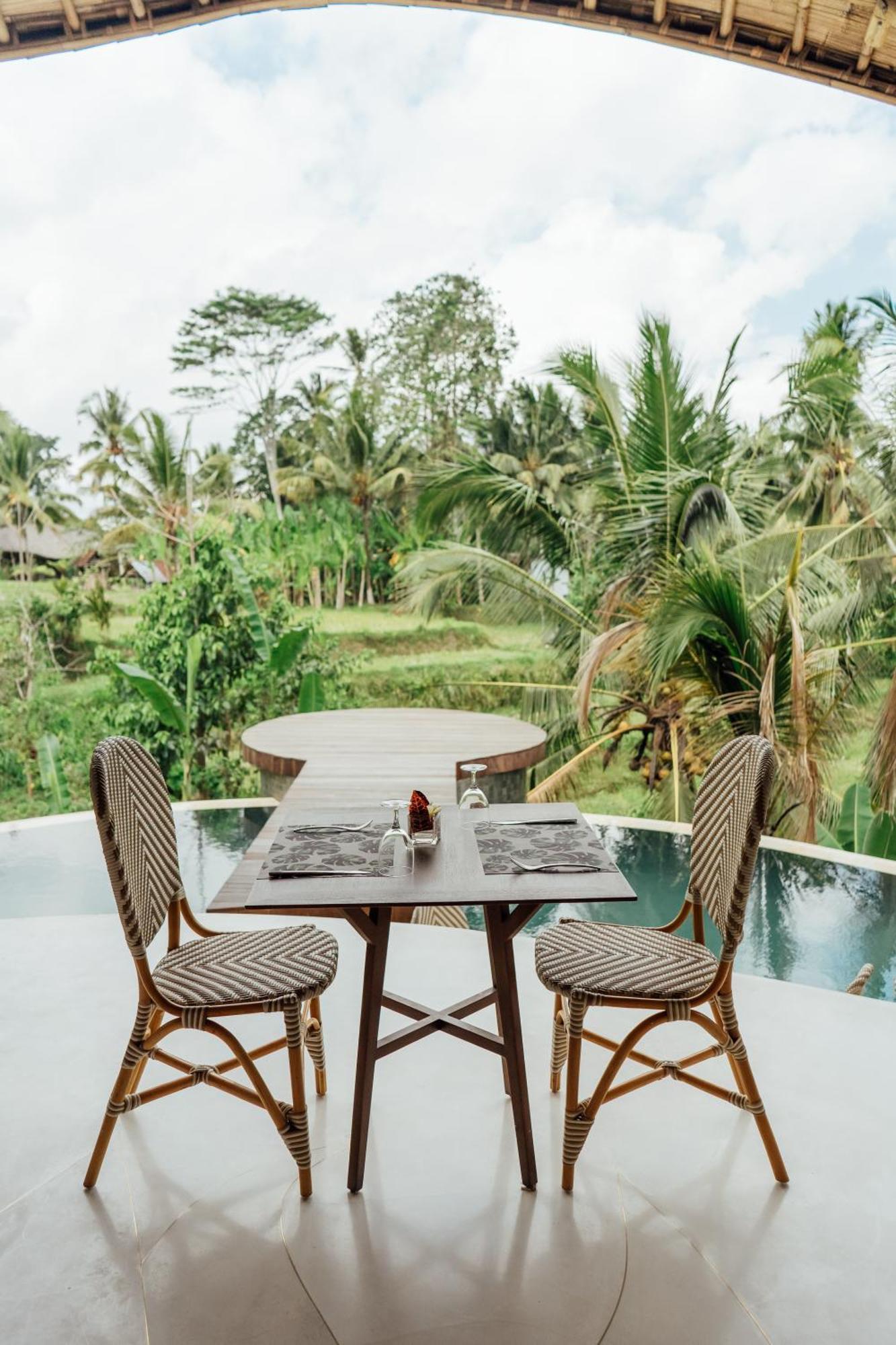 Villa Daun Lebar *