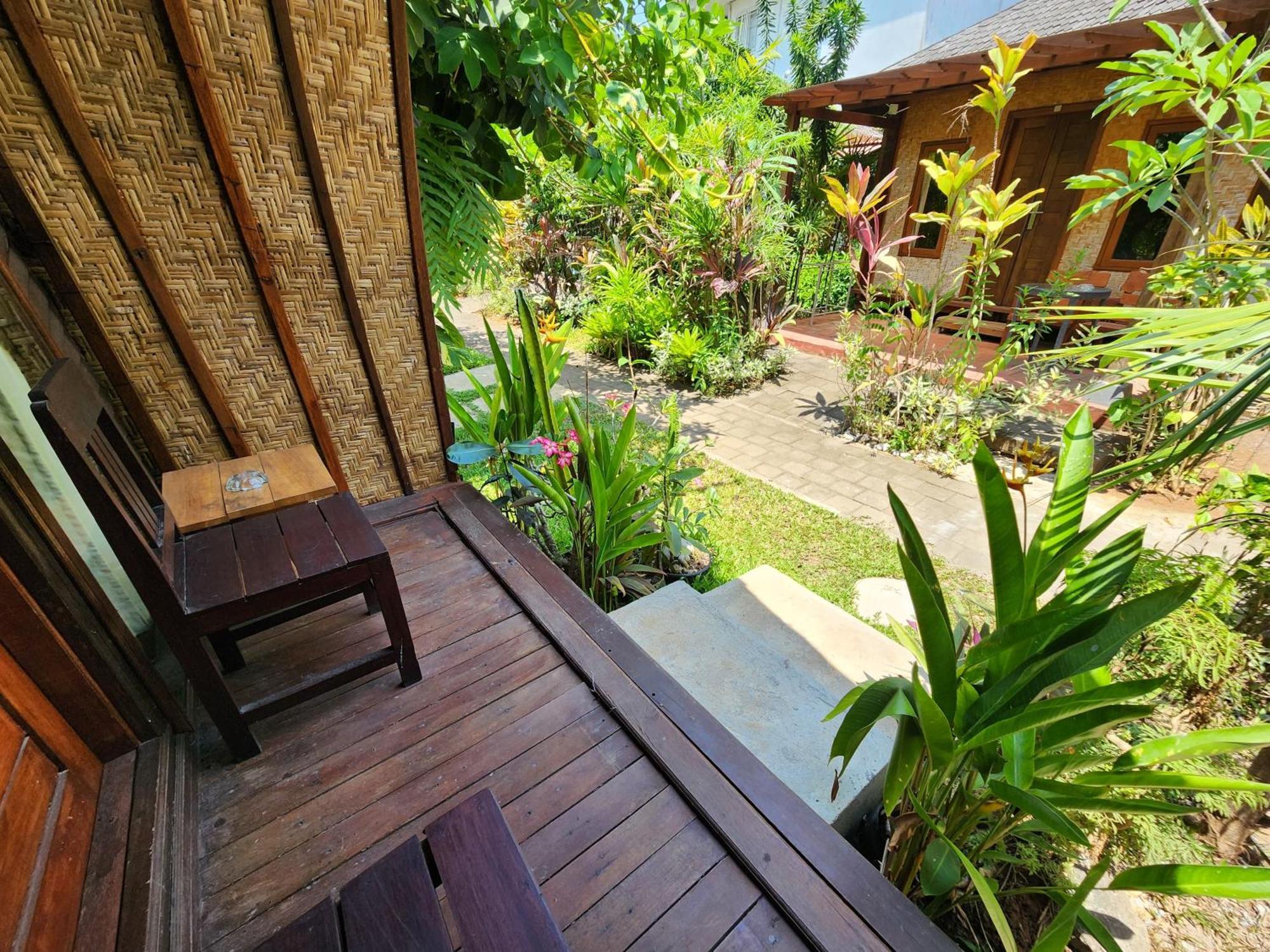 Timbis Bali *