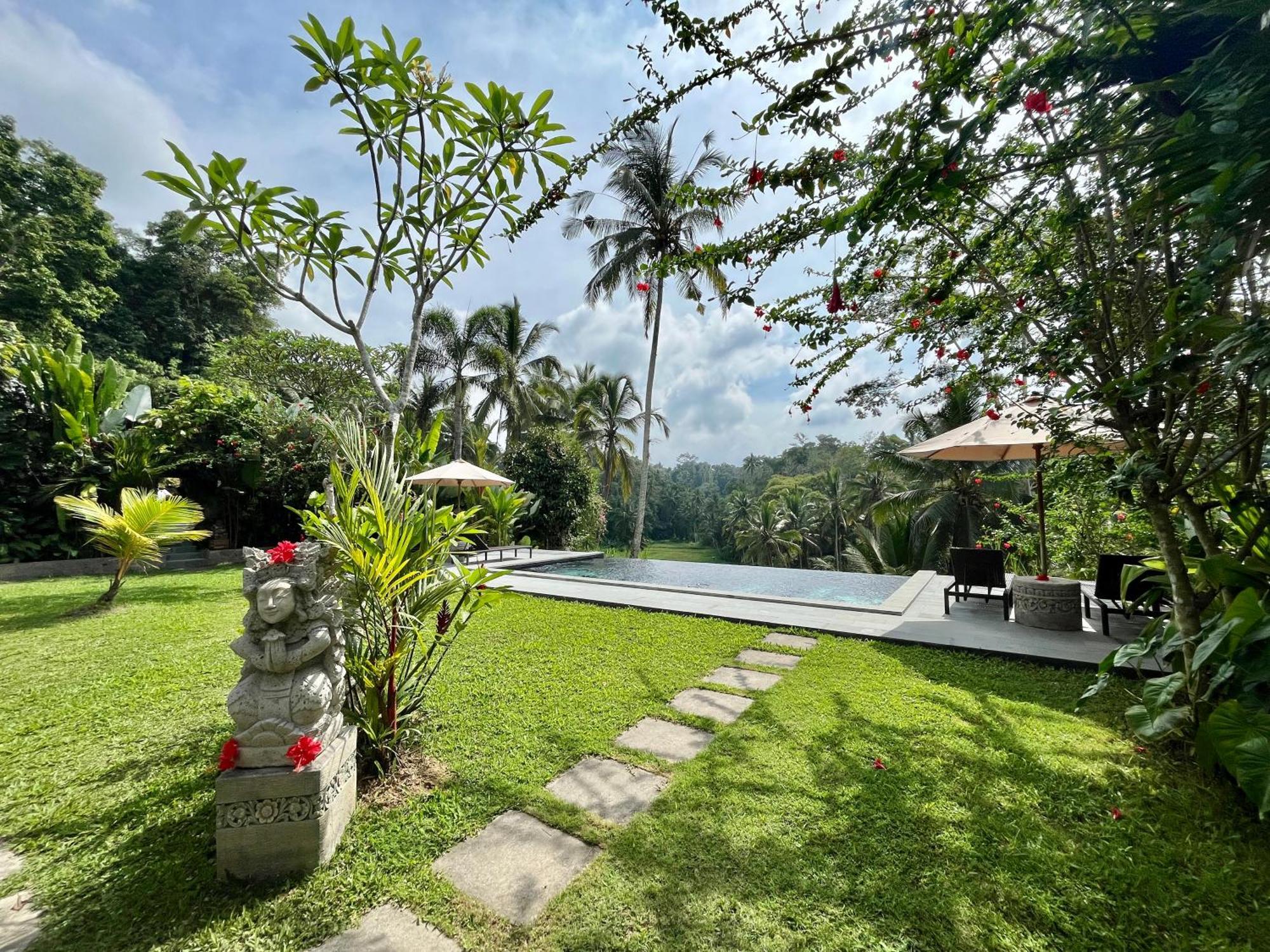 The Papas Villa