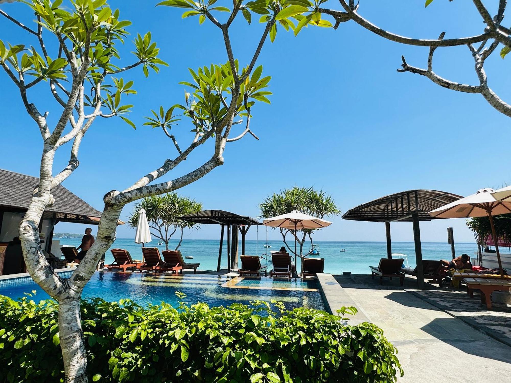 Taman liburan Ketut Losmen Nusa Lembongan (Bali)
