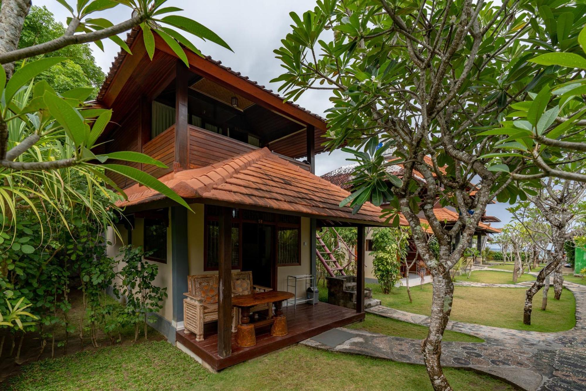 Ketut Losmen Taman liburan Nusa Lembongan (Bali)
