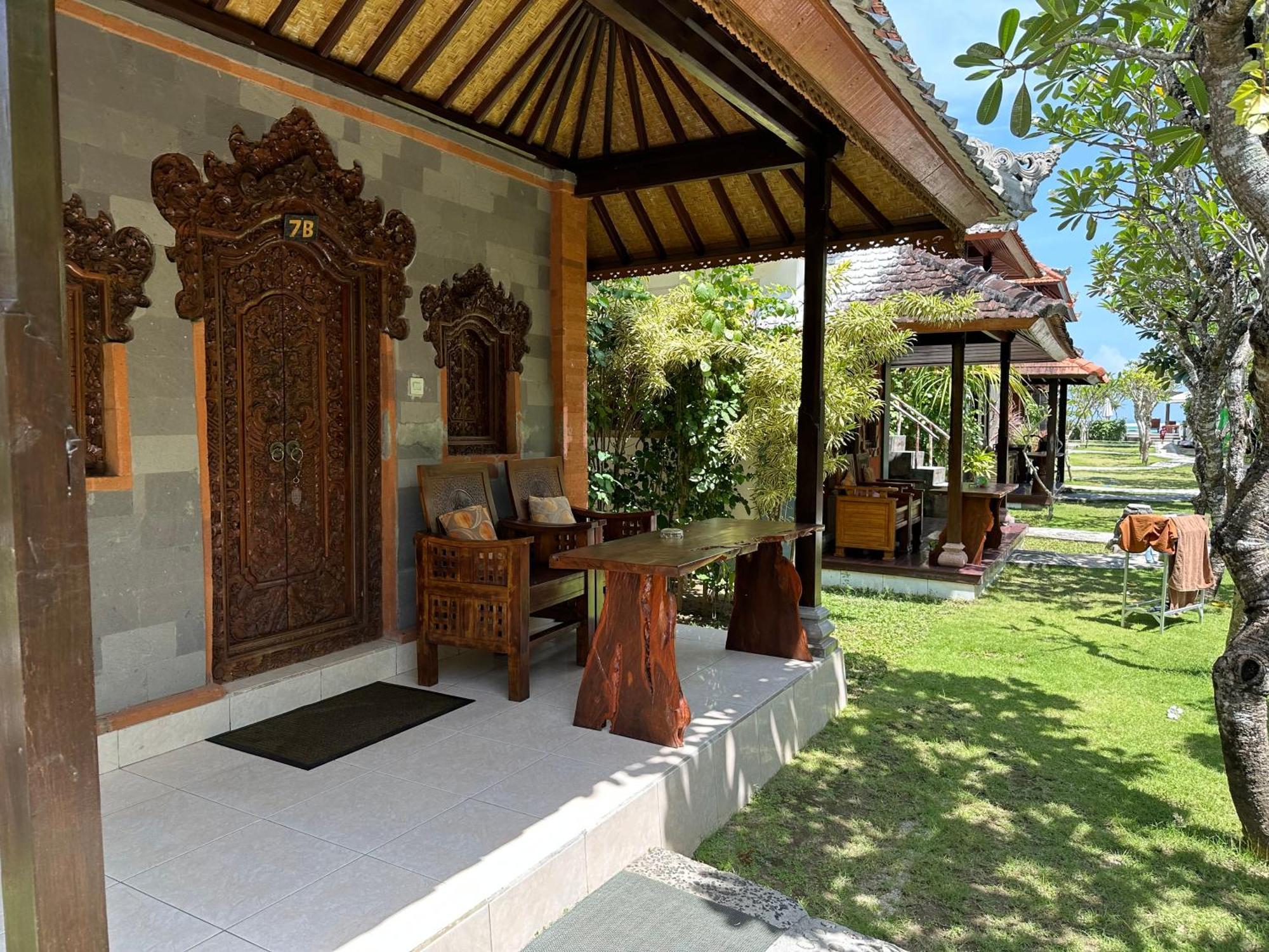 Ketut Losmen Taman liburan *
