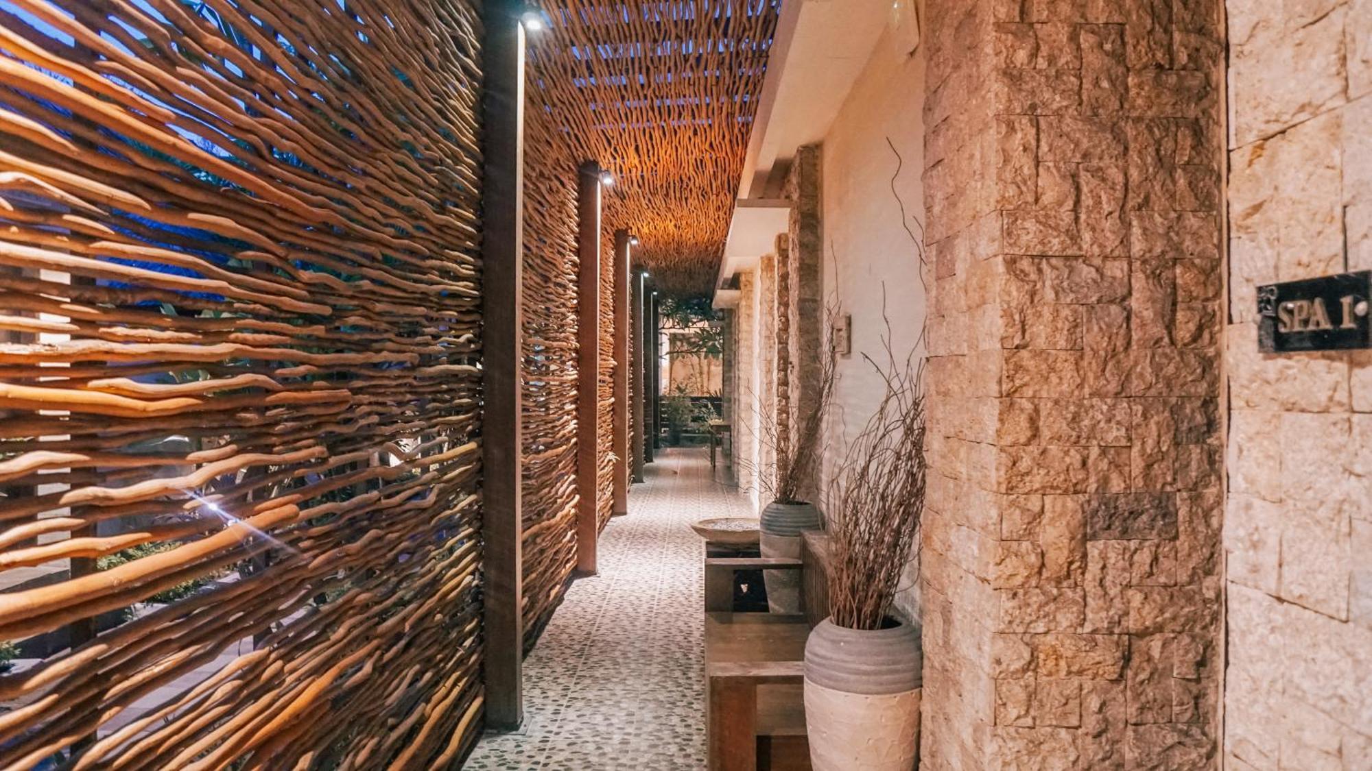 Aldeoz Grand Kancana Bali * Kerobokan (Bali)
