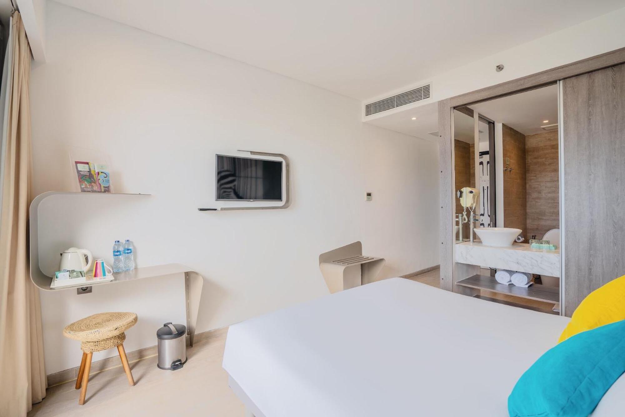 Kamaniiya Petitenget Hotel