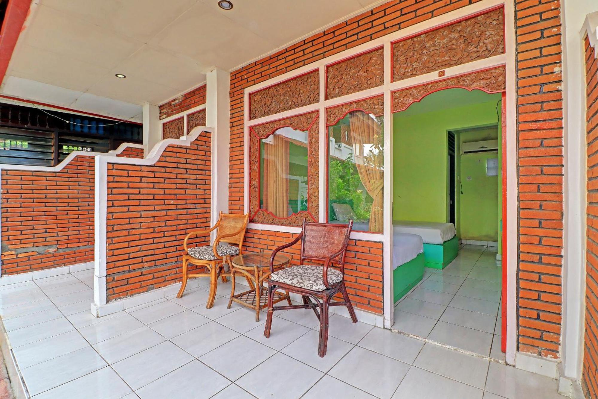 Super Oyo 91870 Warna Kedaton Hotel Denpasar (Bali)