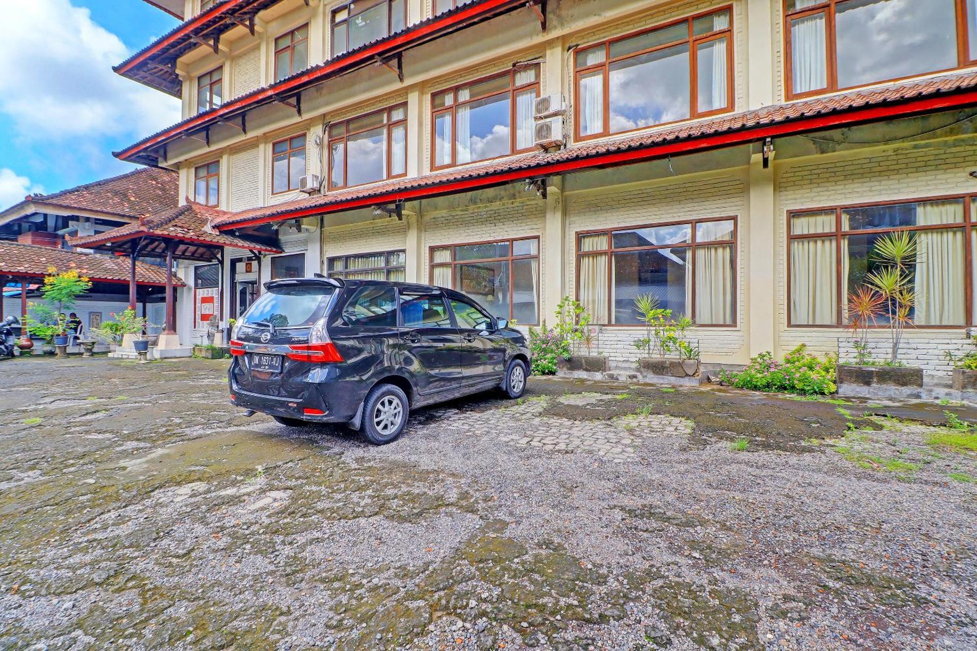 Super Oyo 91870 Warna Kedaton Denpasar (Bali)