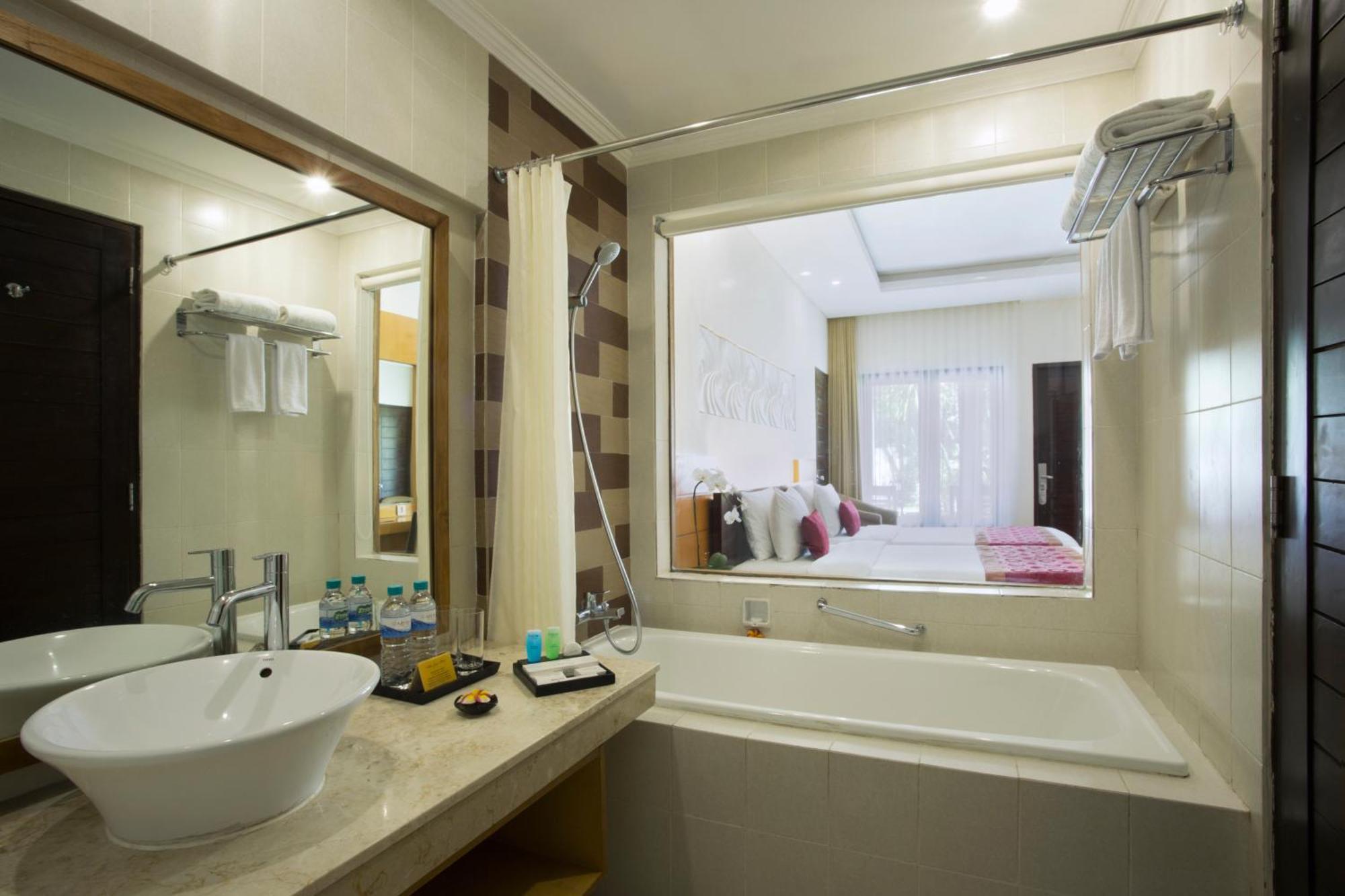 Adhi Jaya Hotel
