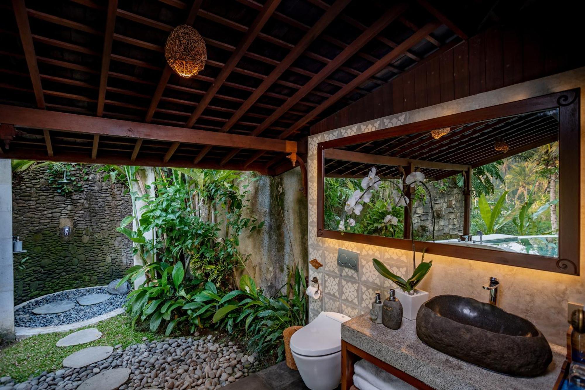 Nau Ubud Villa