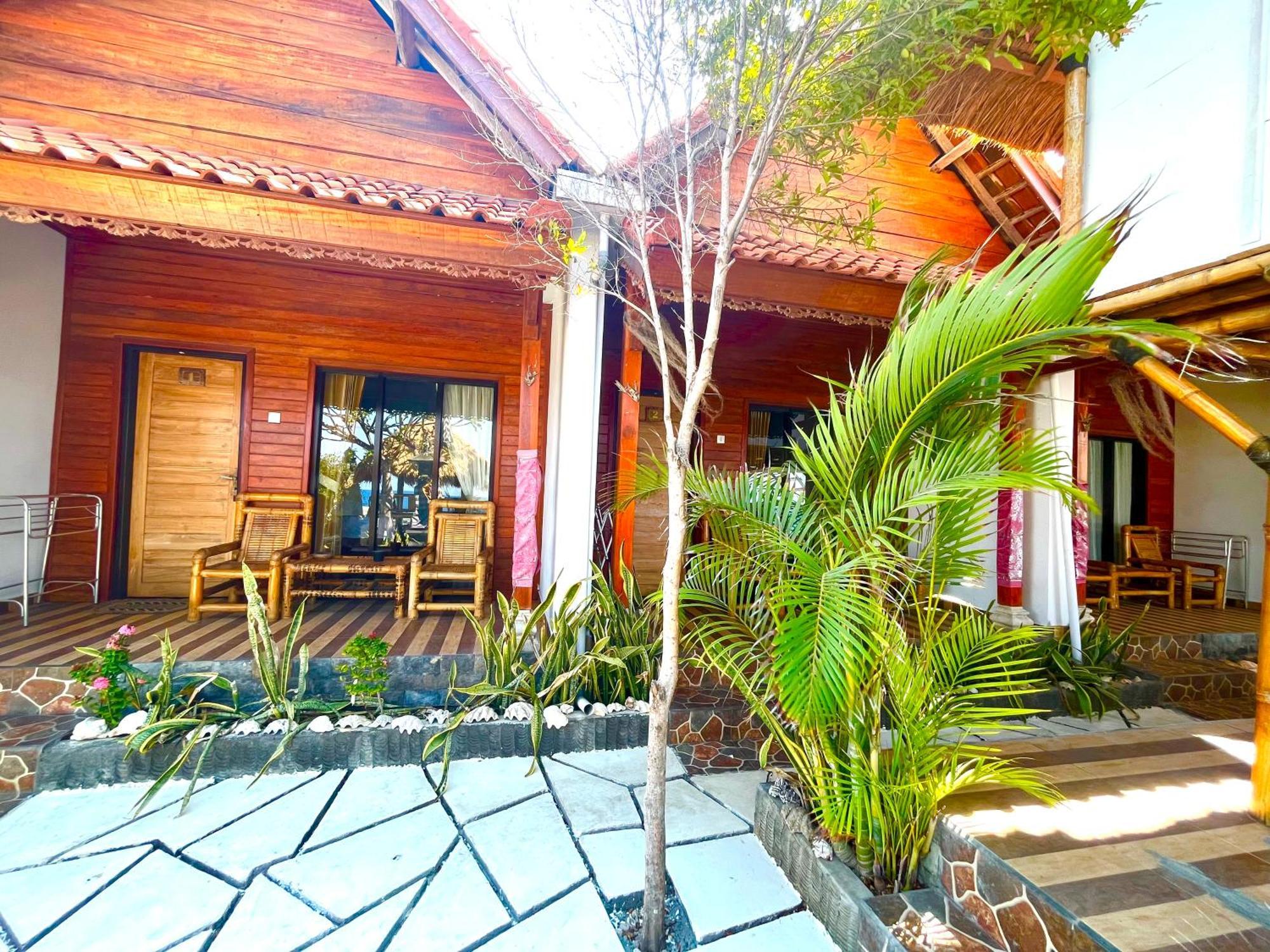 Holiday park Coastal Batununggul