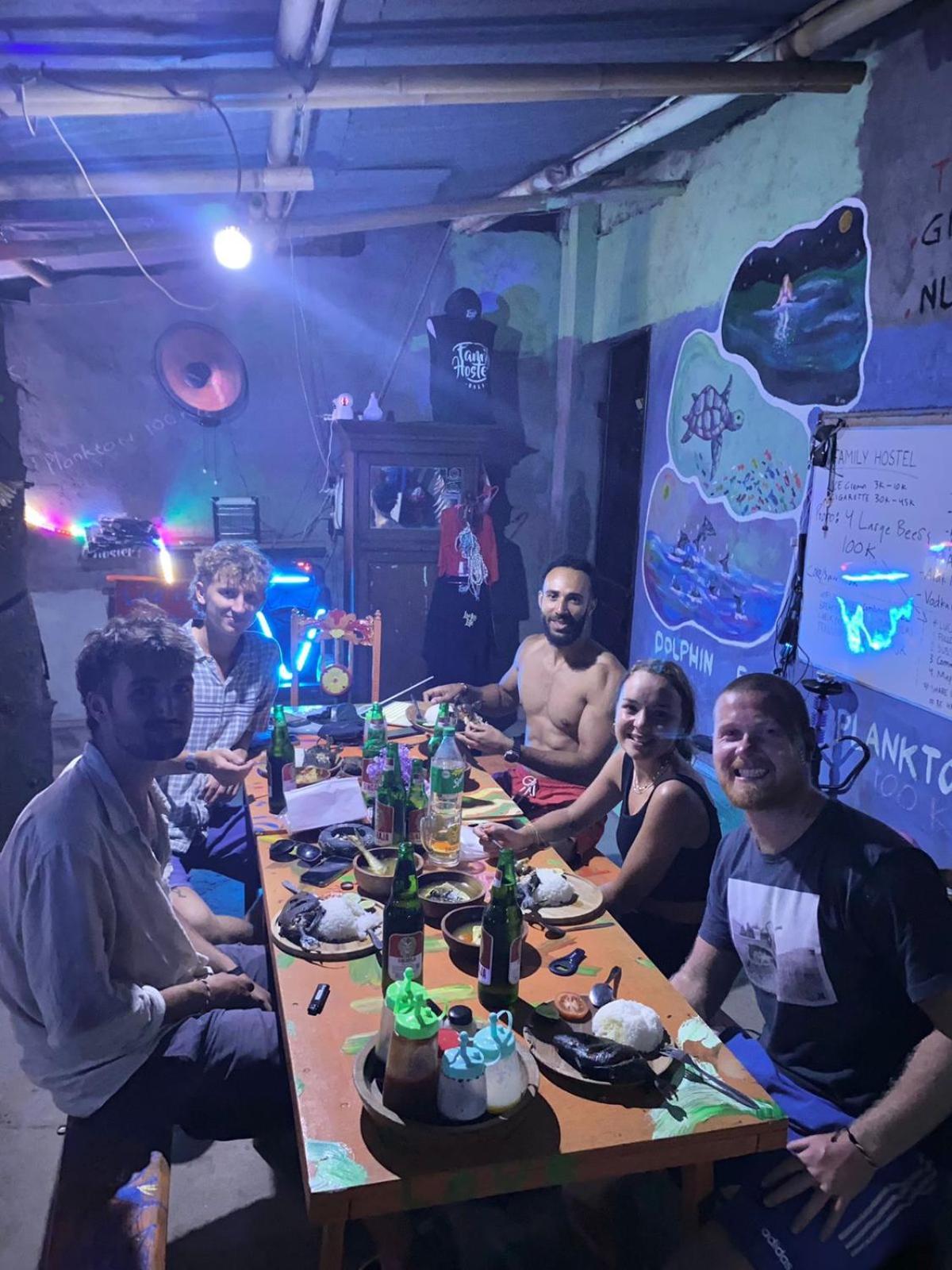 Family Lovina (Bali)