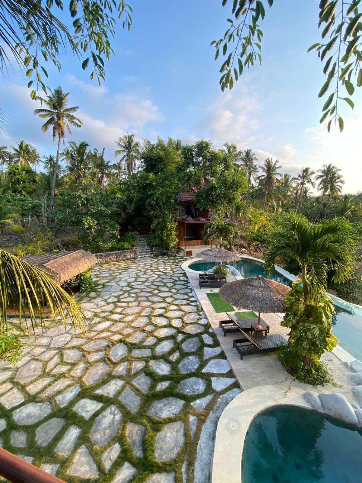 Gading Tree House *