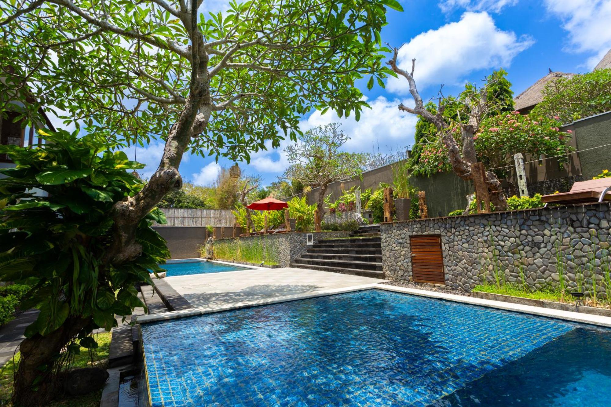 Abi Bali And 4*