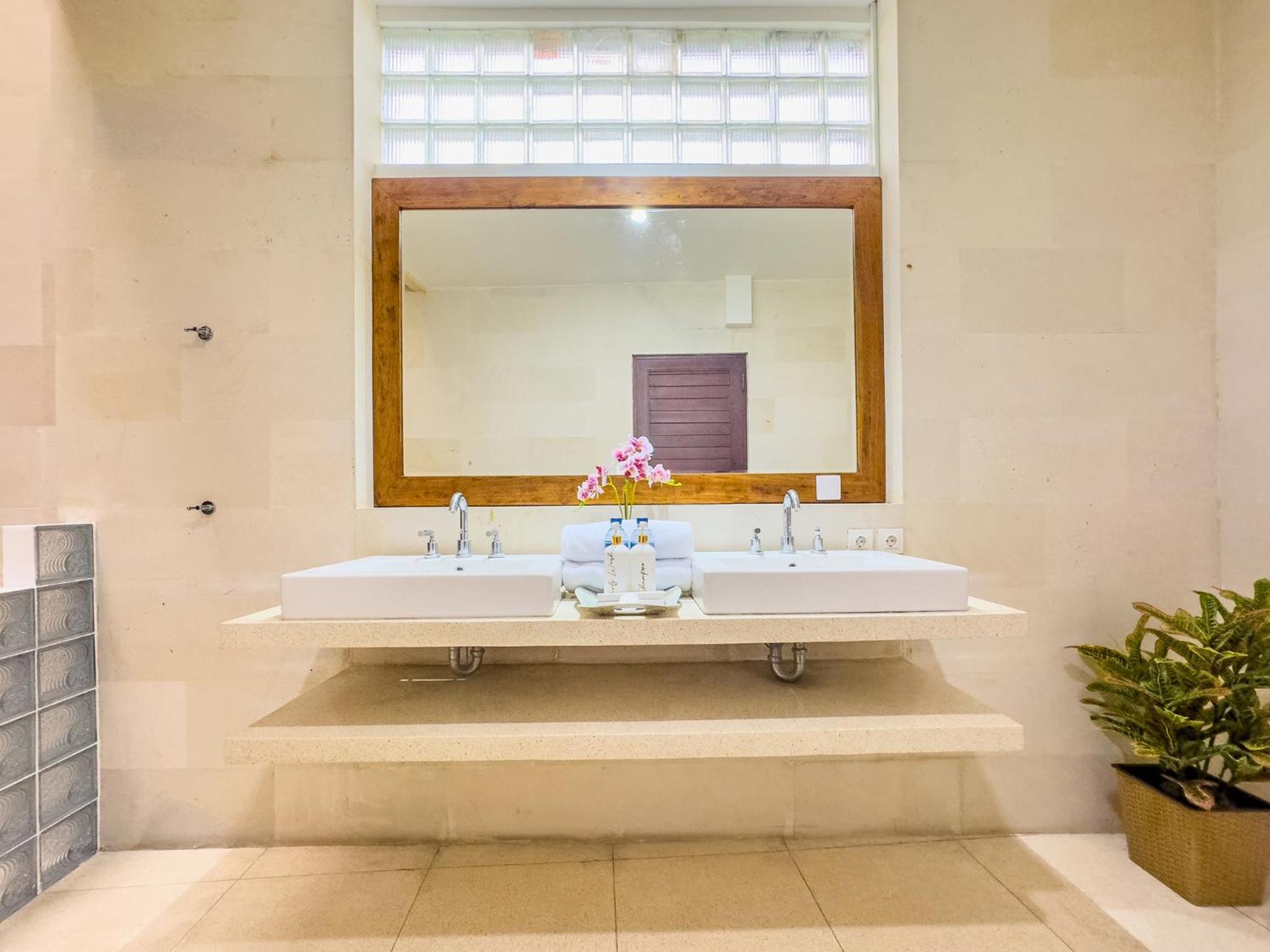 Echo Taman Bali Villa