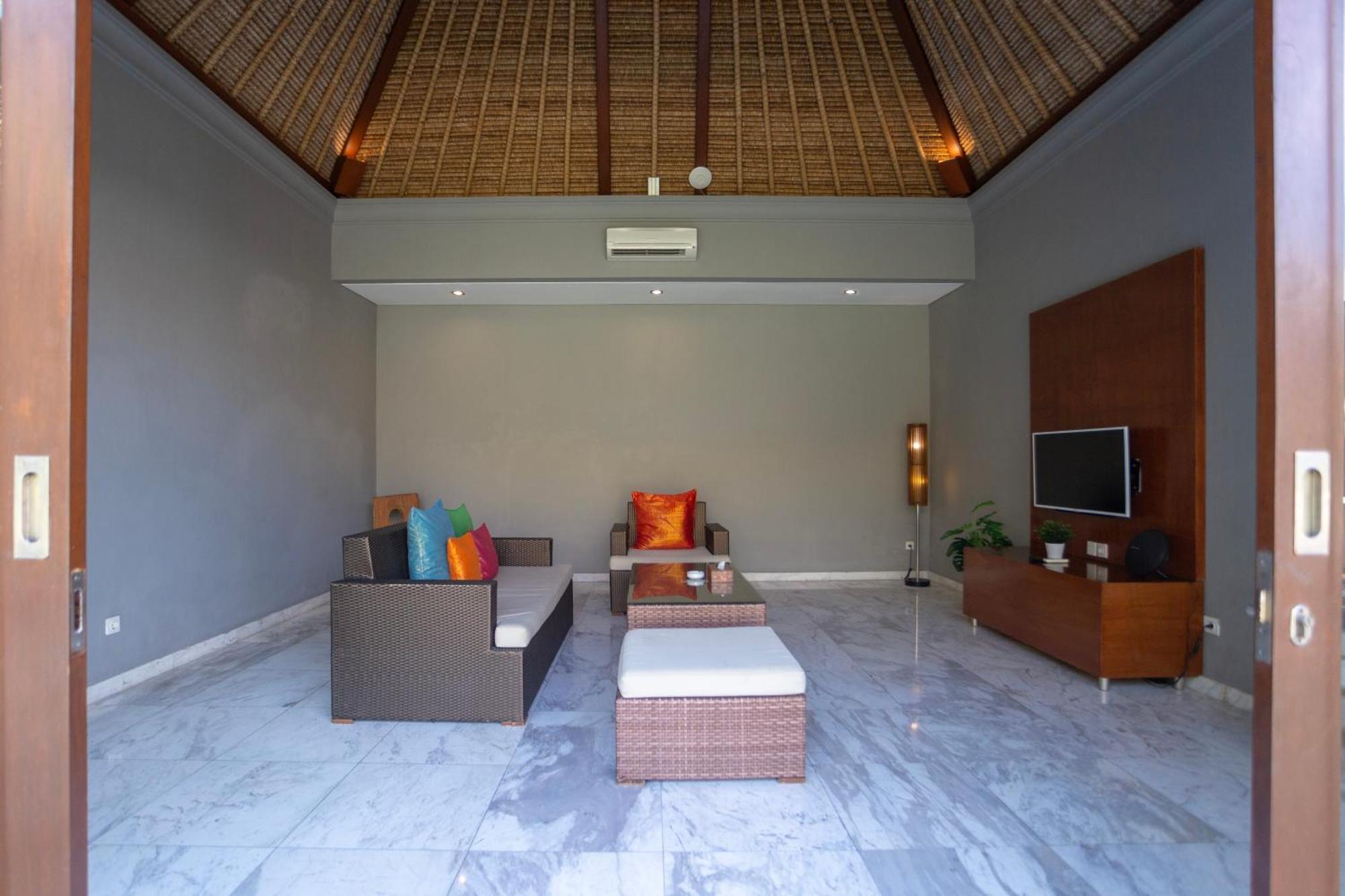 Abi Bali And Resort 4*