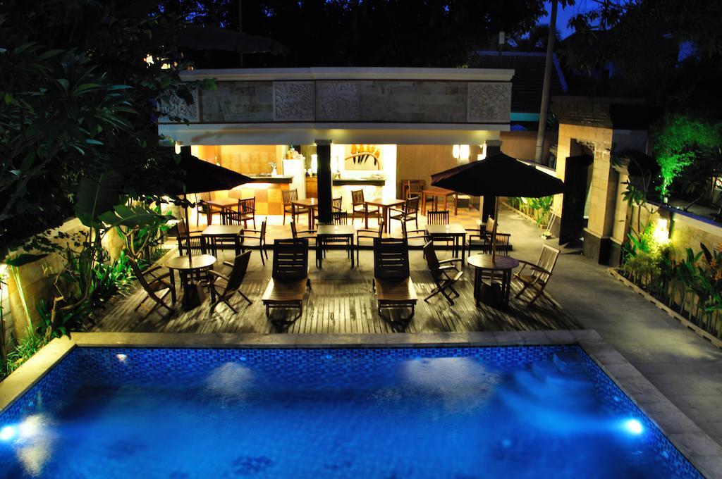 Sari 3* Sanur (Bali)
