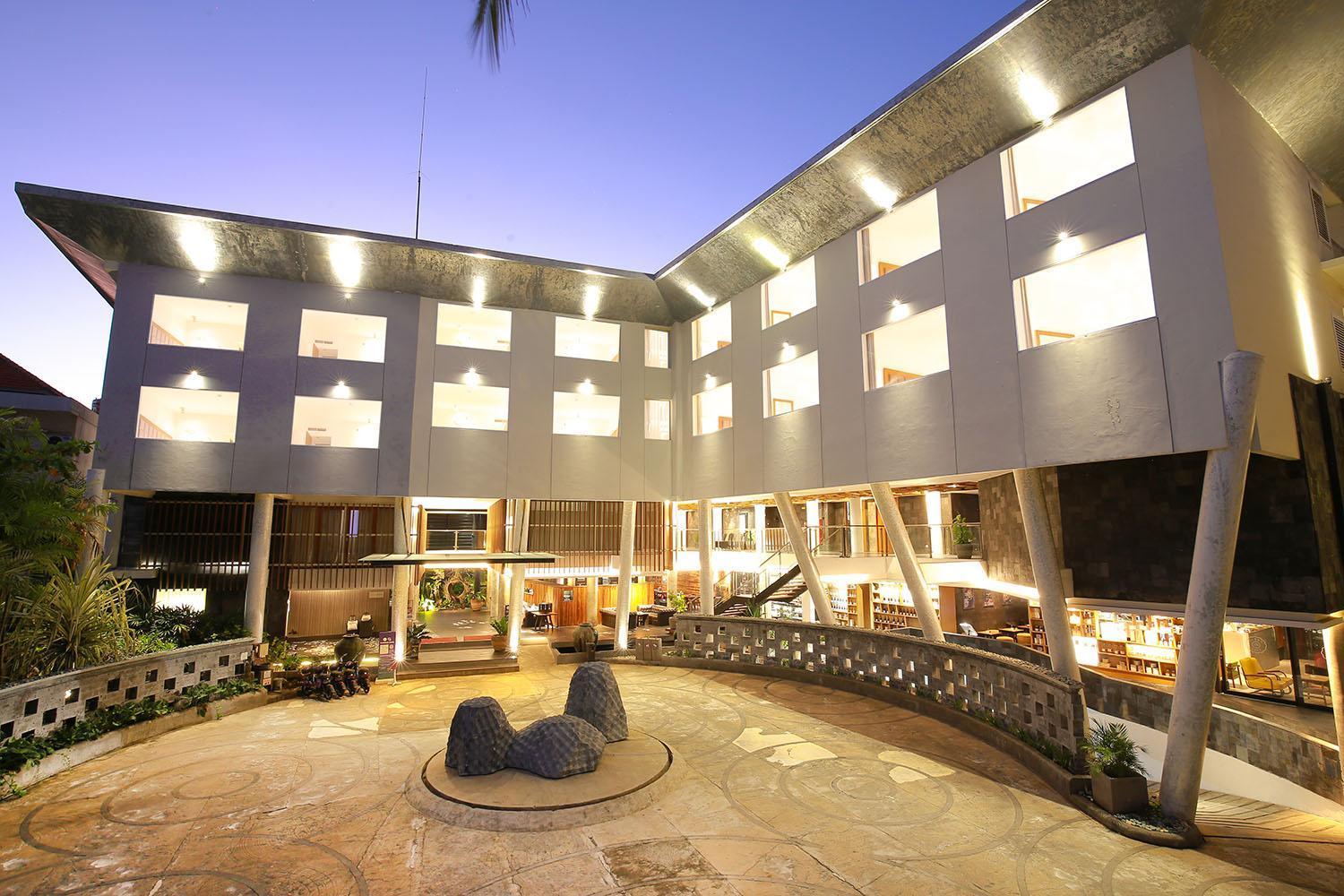 The 1o1 Bali Fontana Seminyak 4*