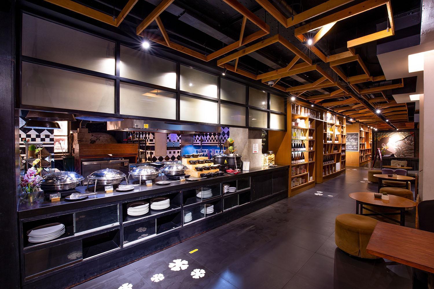 The 1o1 Bali Fontana Seminyak 4*