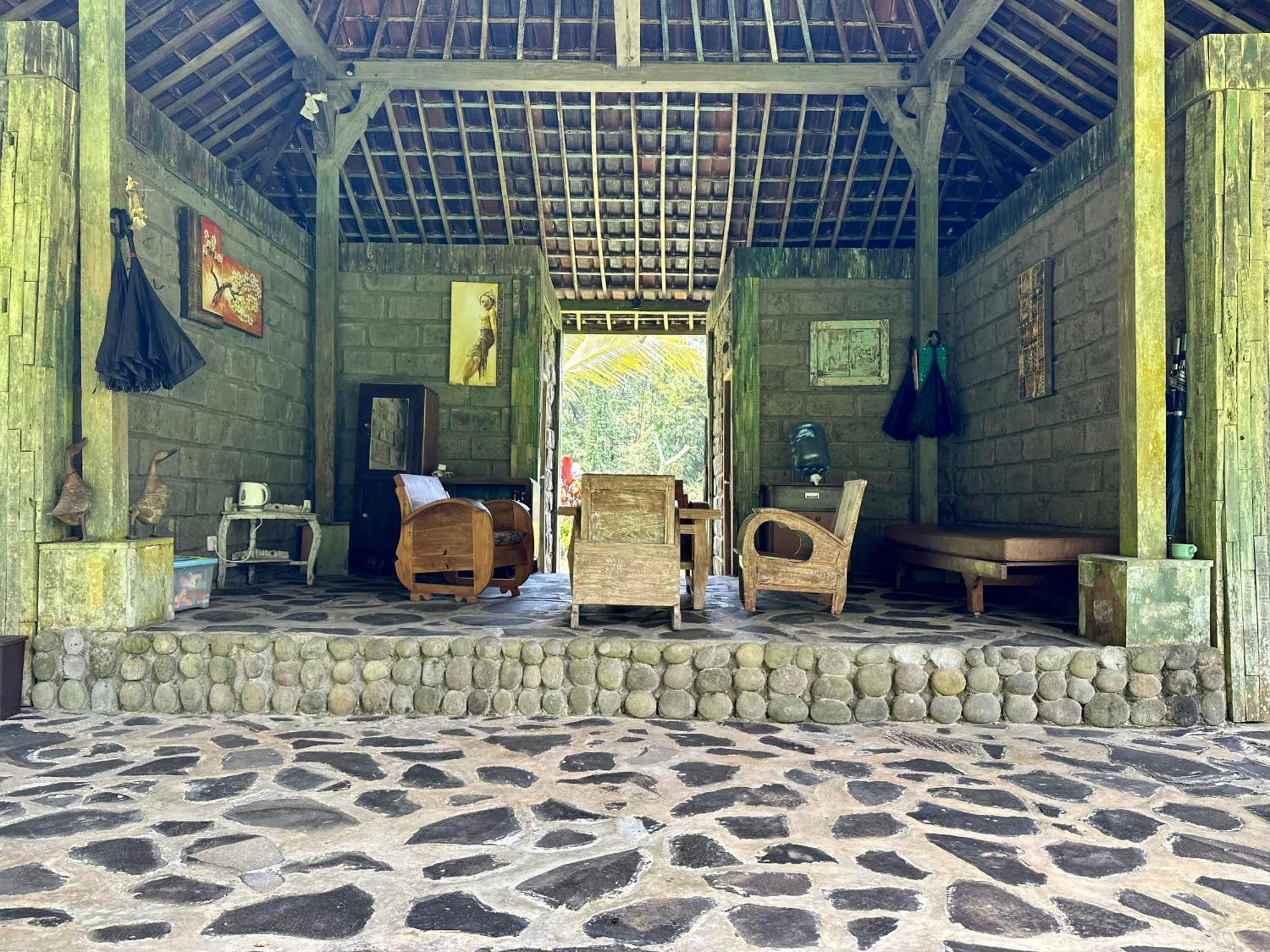 Oemah Tepi Sawah Lodge *