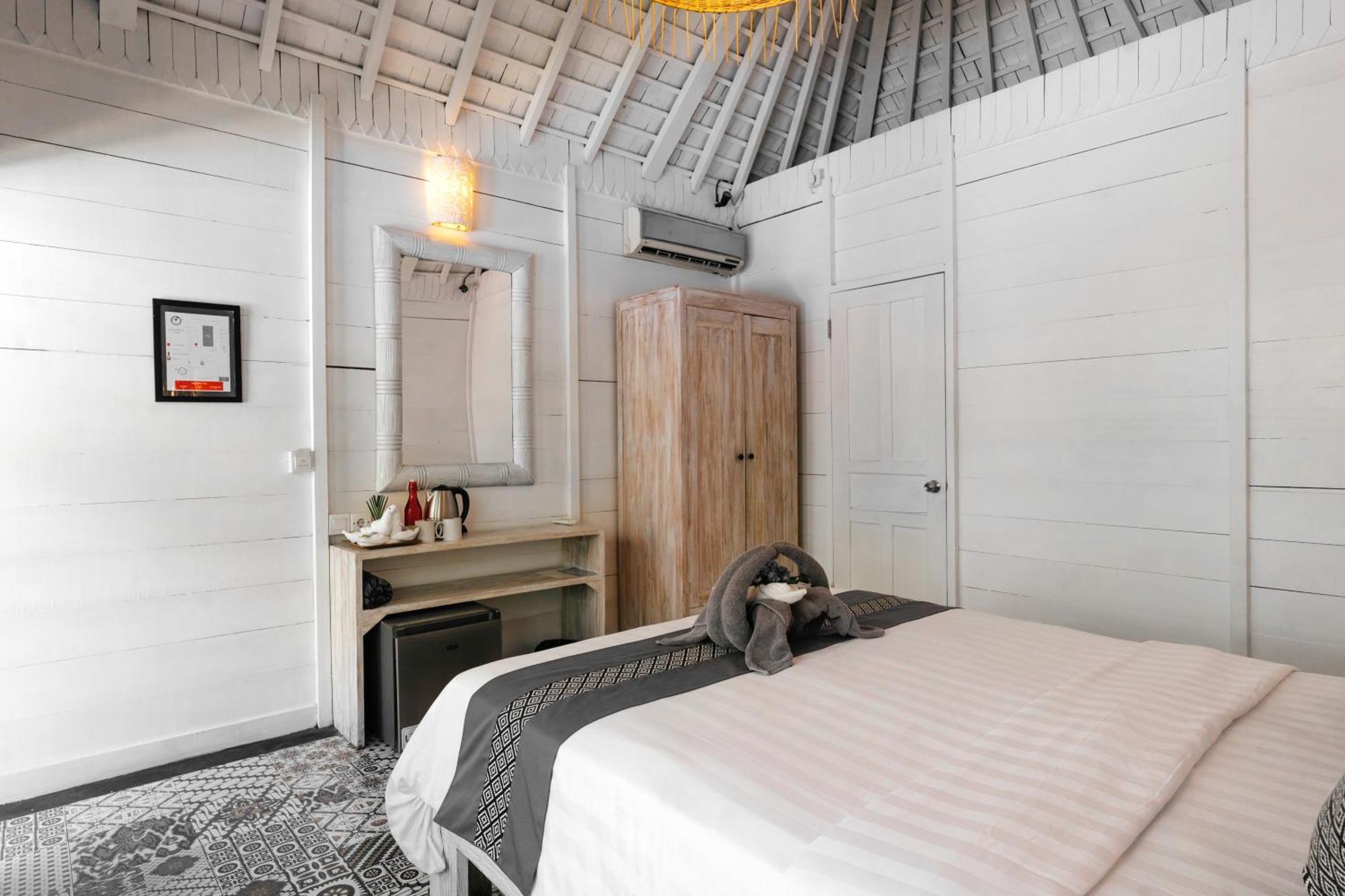 Easy Surf Camp 3* Kuta (Bali)