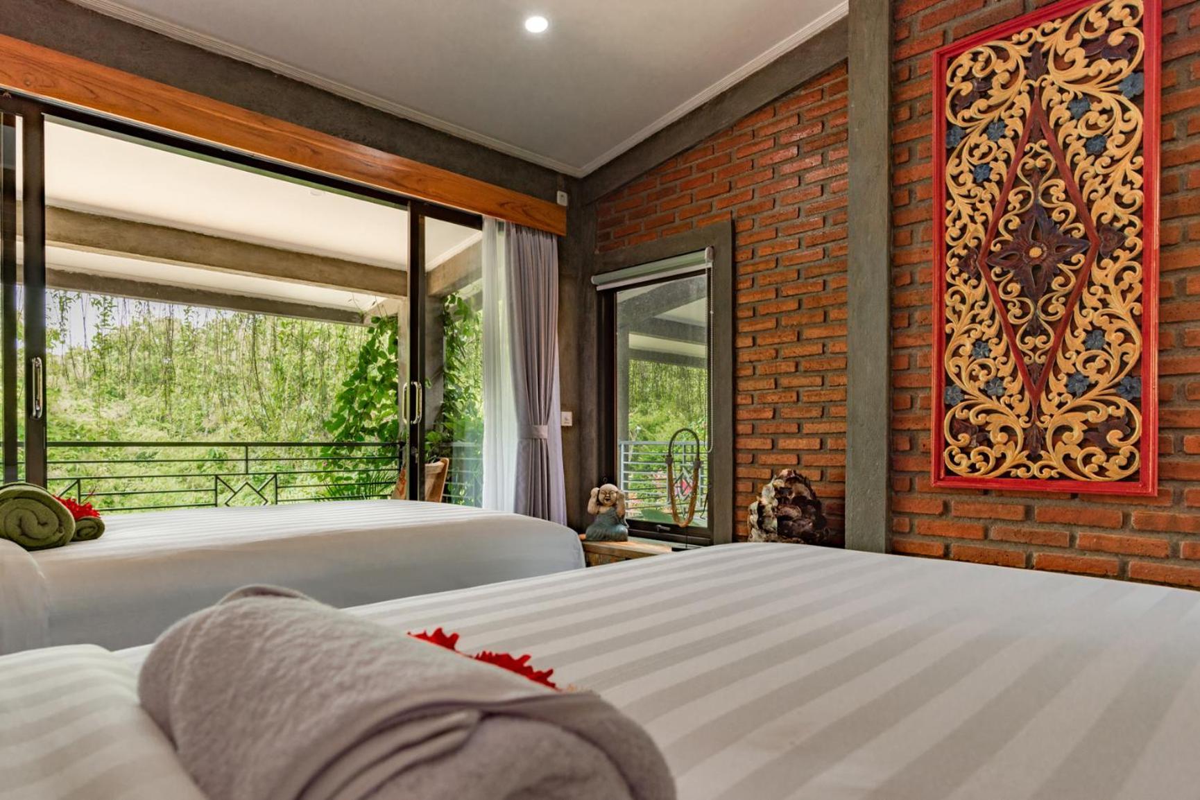 Alamanda Hotel 3*