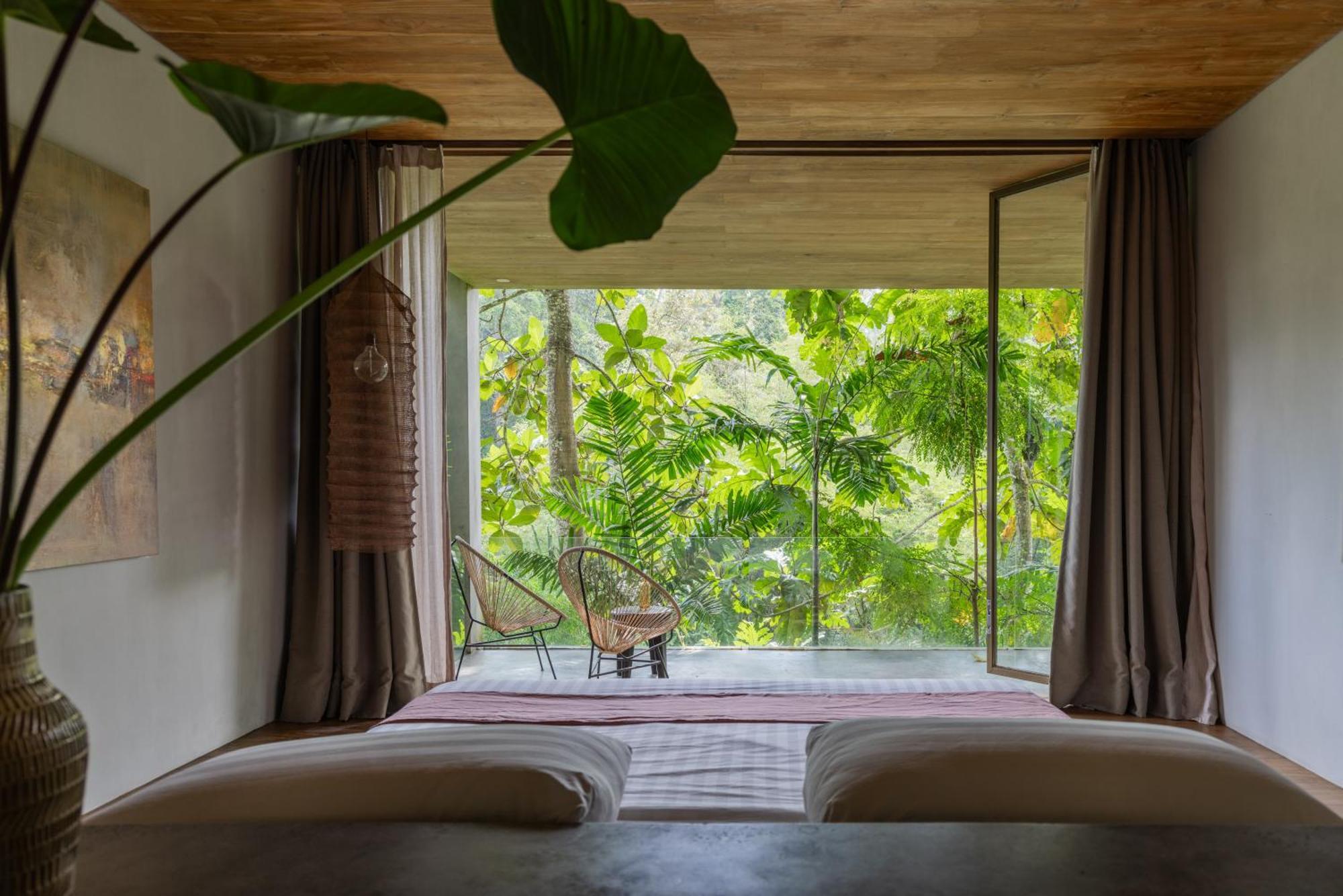Chameleon Bali Villa