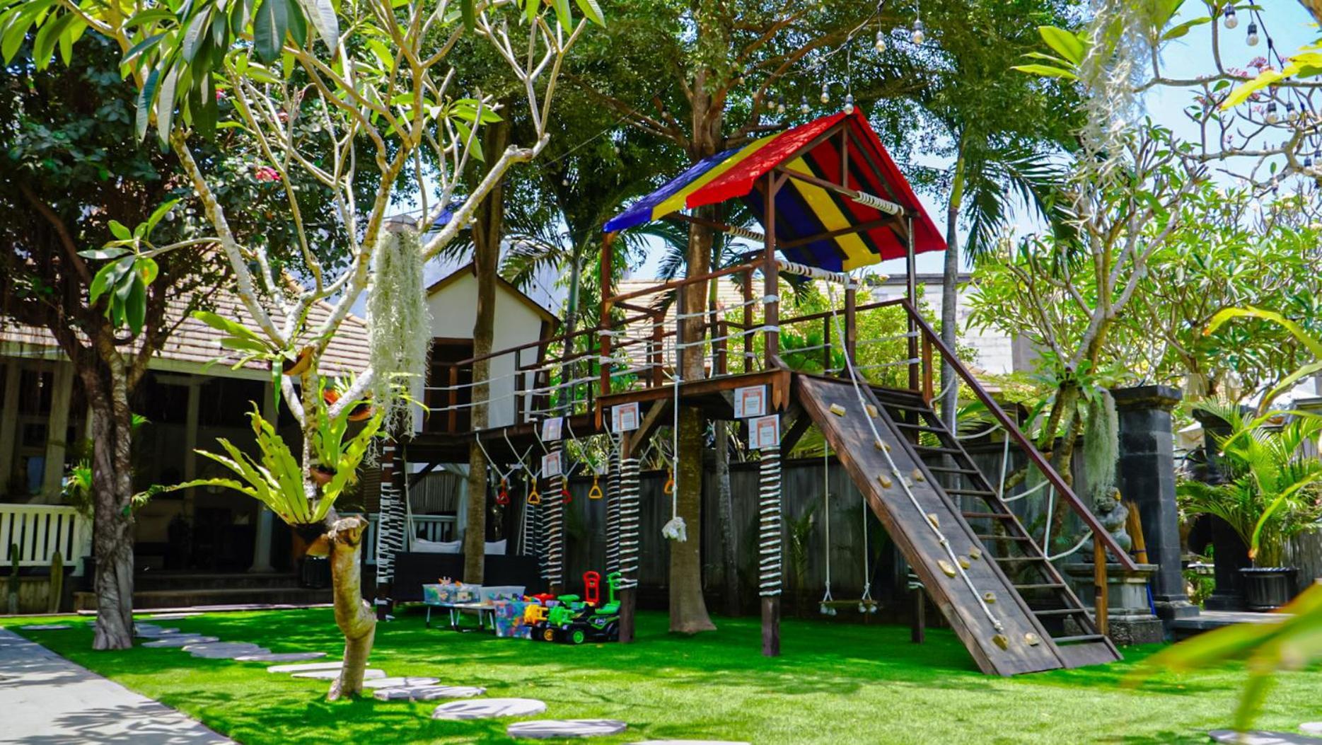 Baruna Frangipani Guest house 3*
