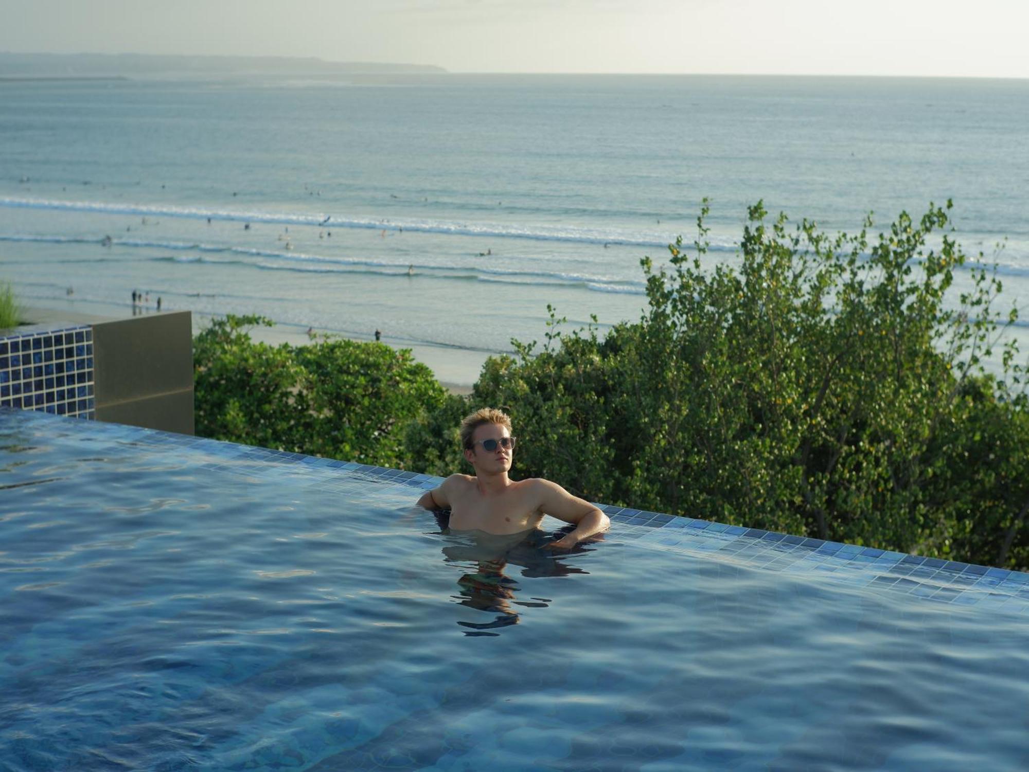 Tribe Bali Kuta Hotel