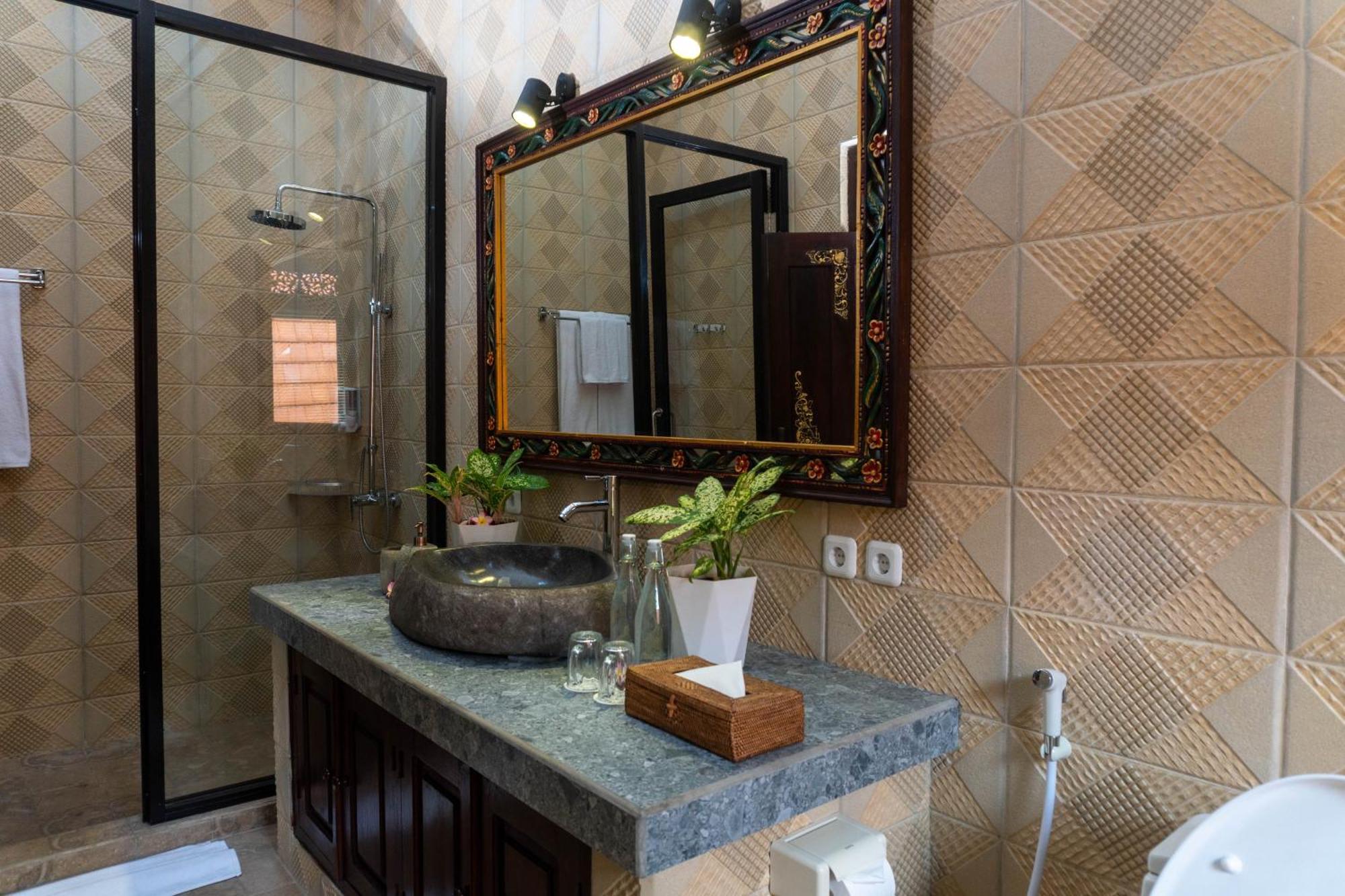 Selonding Batu Villa Lovina (Bali)