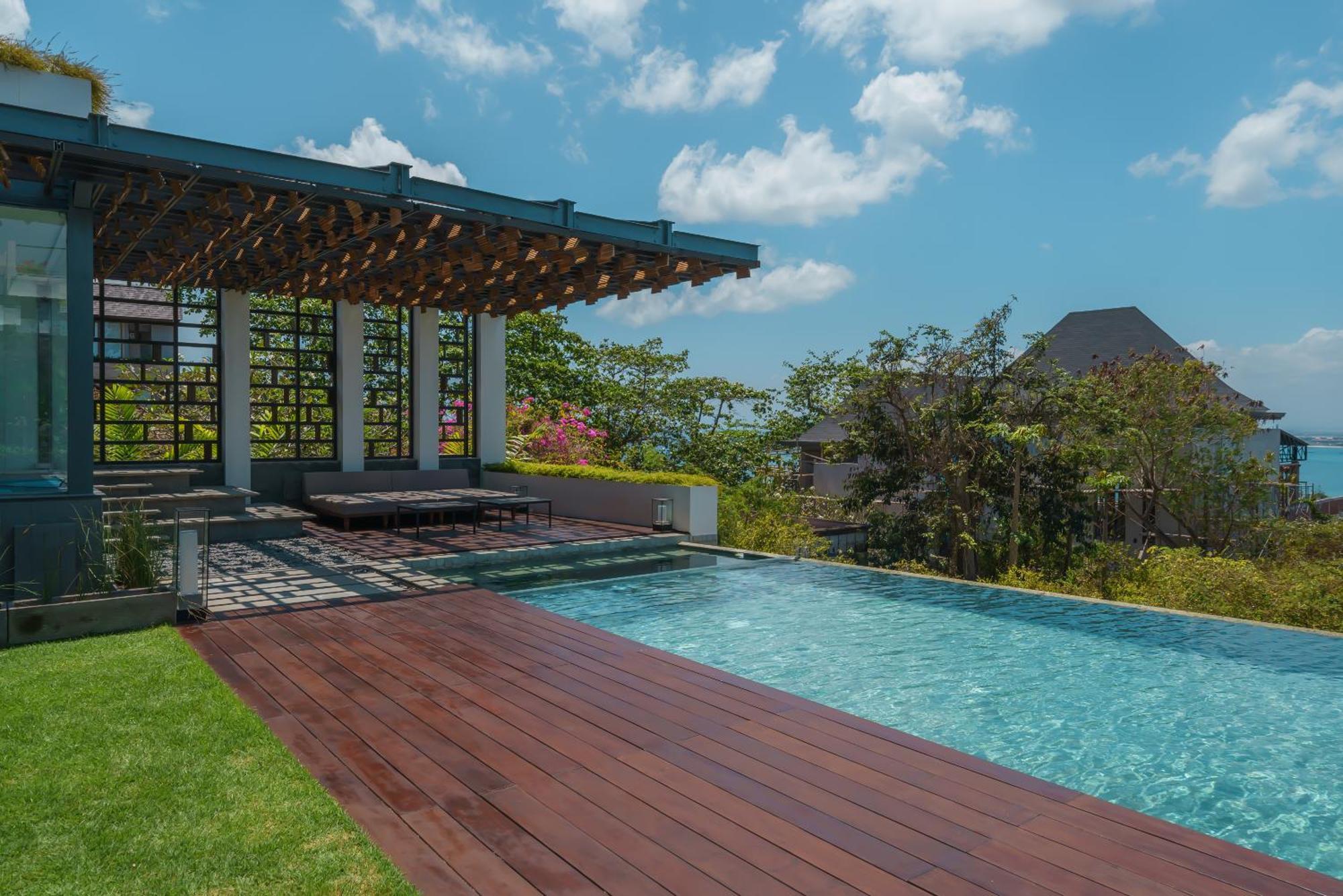 Villa Beyond The Sea - Luxe Sea View In