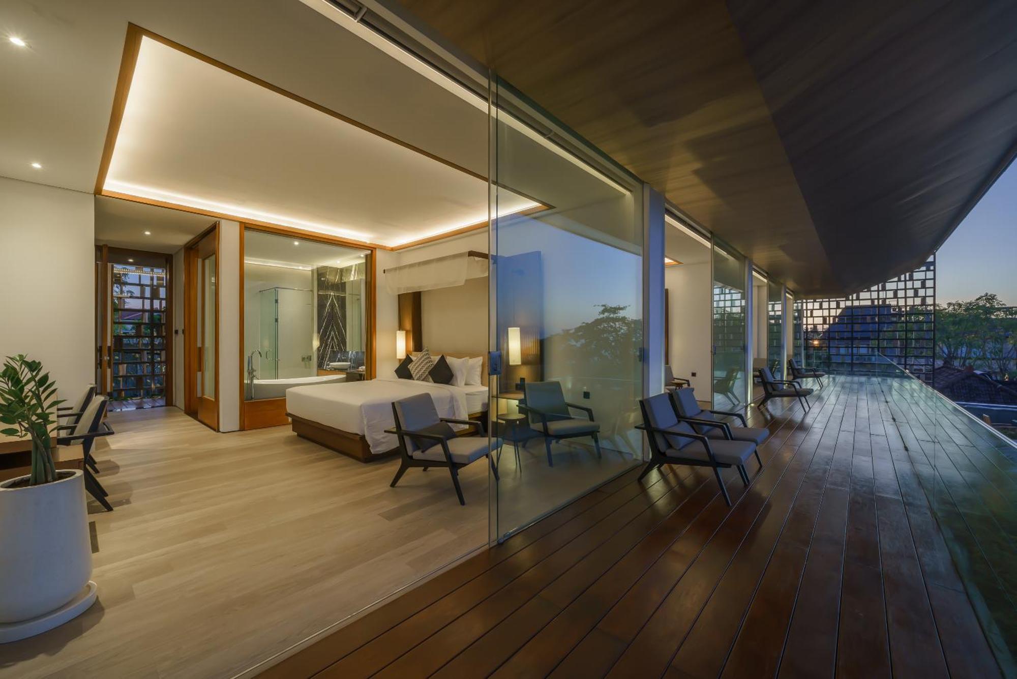 Villa Beyond The Sea - Luxe Sea View In