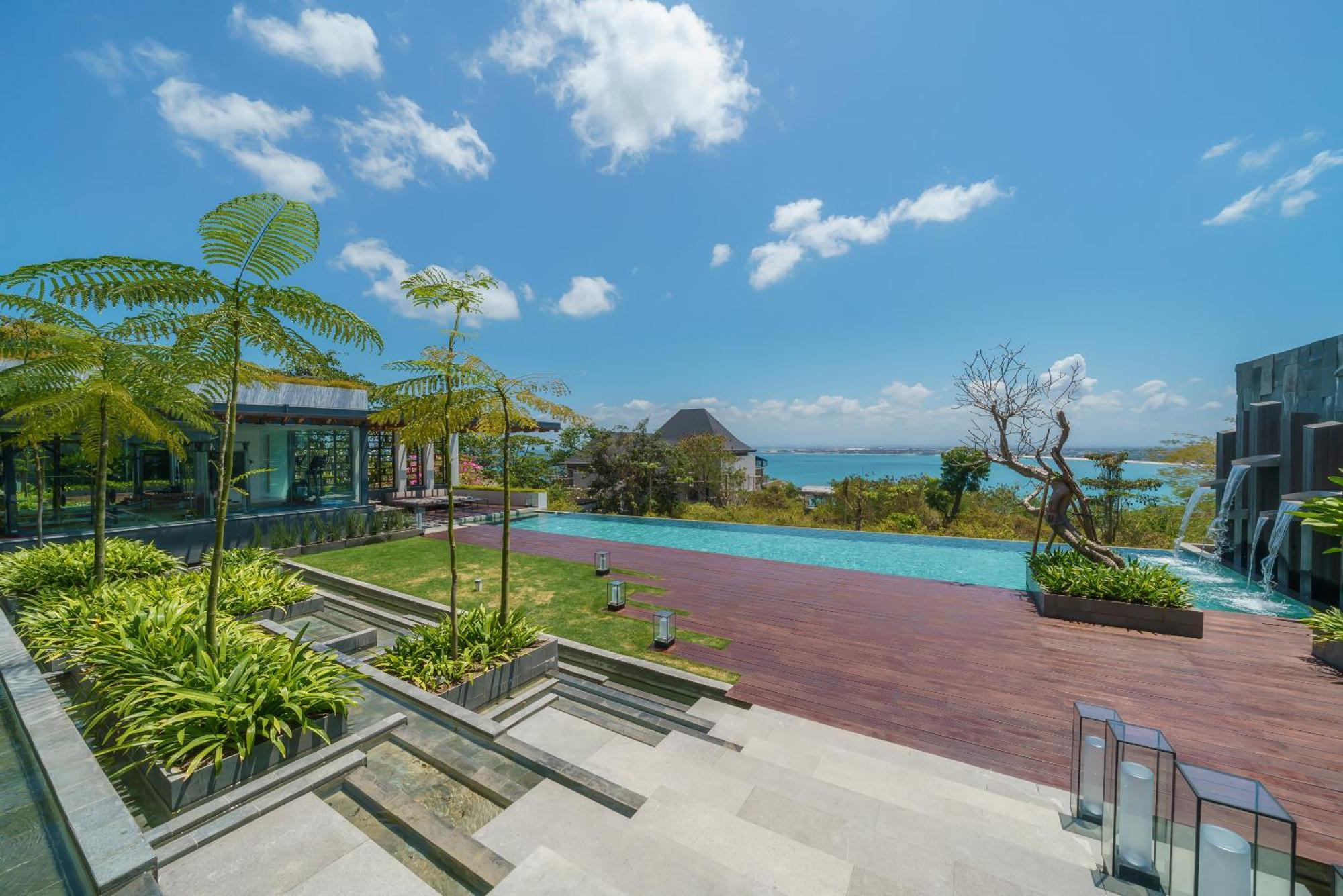 Villa Beyond The Sea - Luxe Sea View In