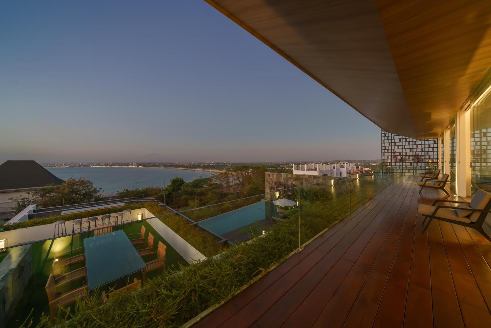 Beyond The Sea - Luxe Sea View In Villa Jimbaran (Bali)
