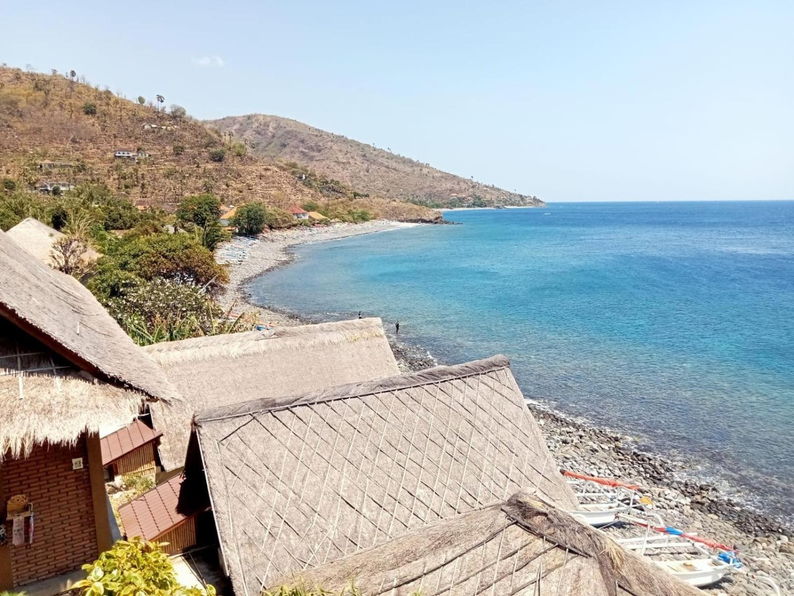 Santorini Amed (Bali)