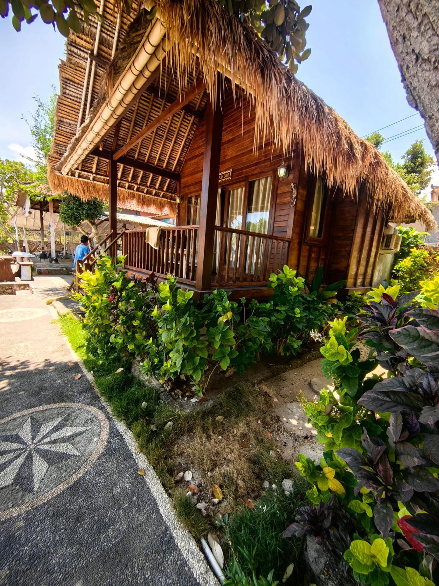 The Dafish Ceningan Ceningan Island