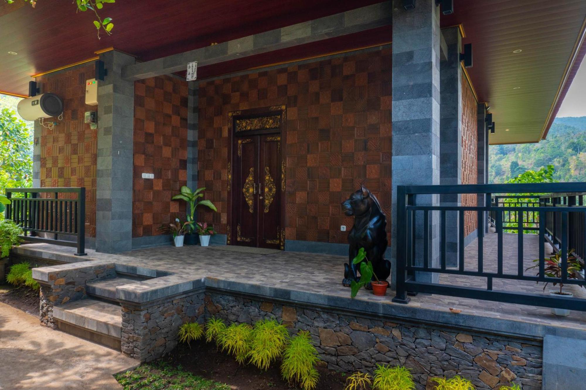 Selonding Batu Lovina (Bali)